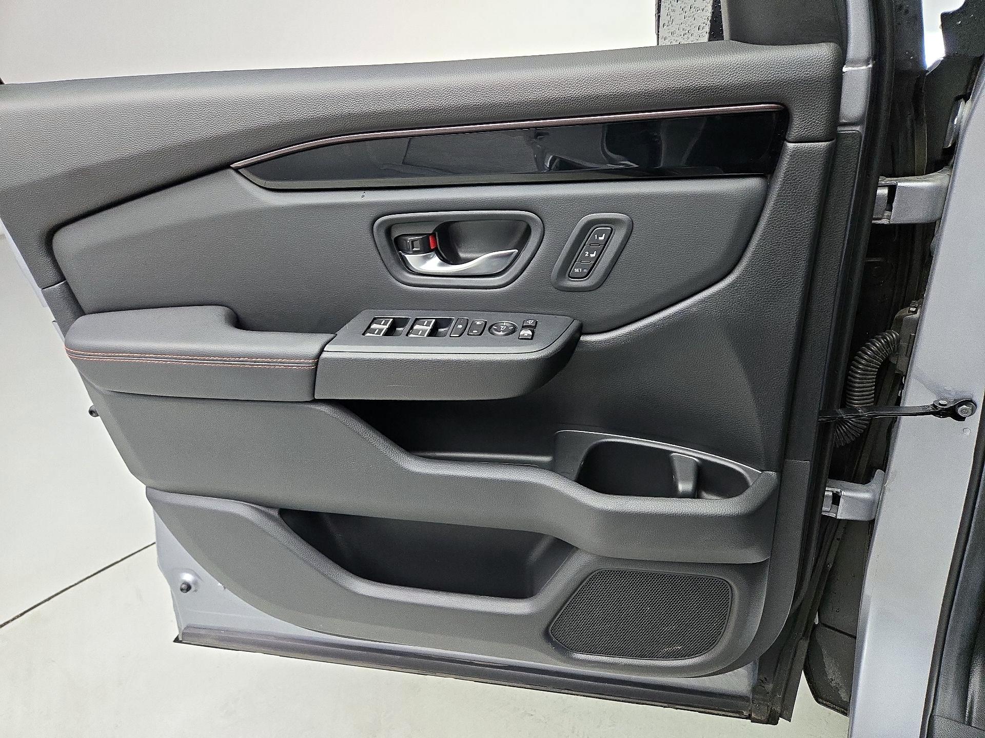 Thumbnail: 2025 Honda Pilot - 12