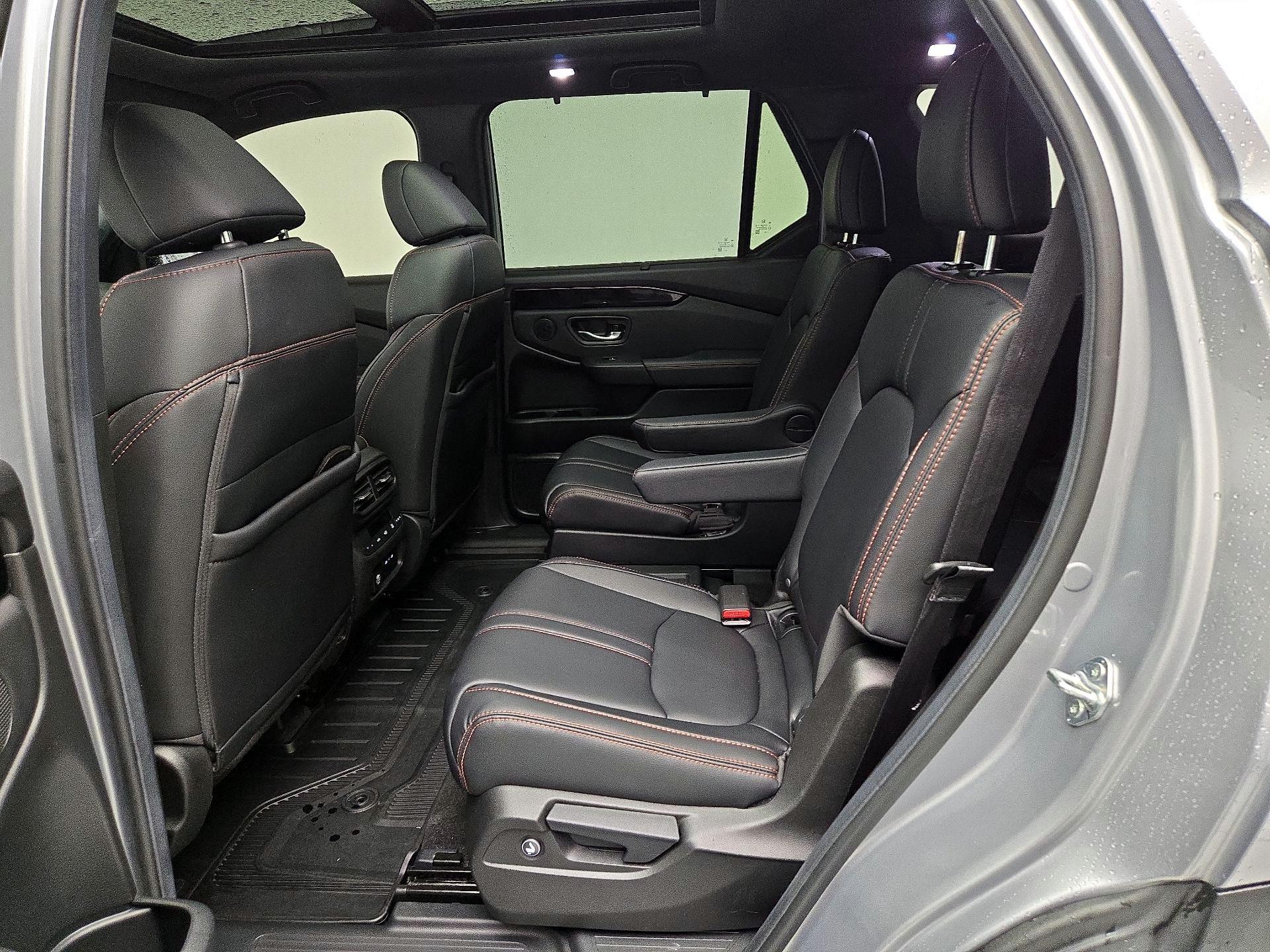 Thumbnail: 2025 Honda Pilot - 20