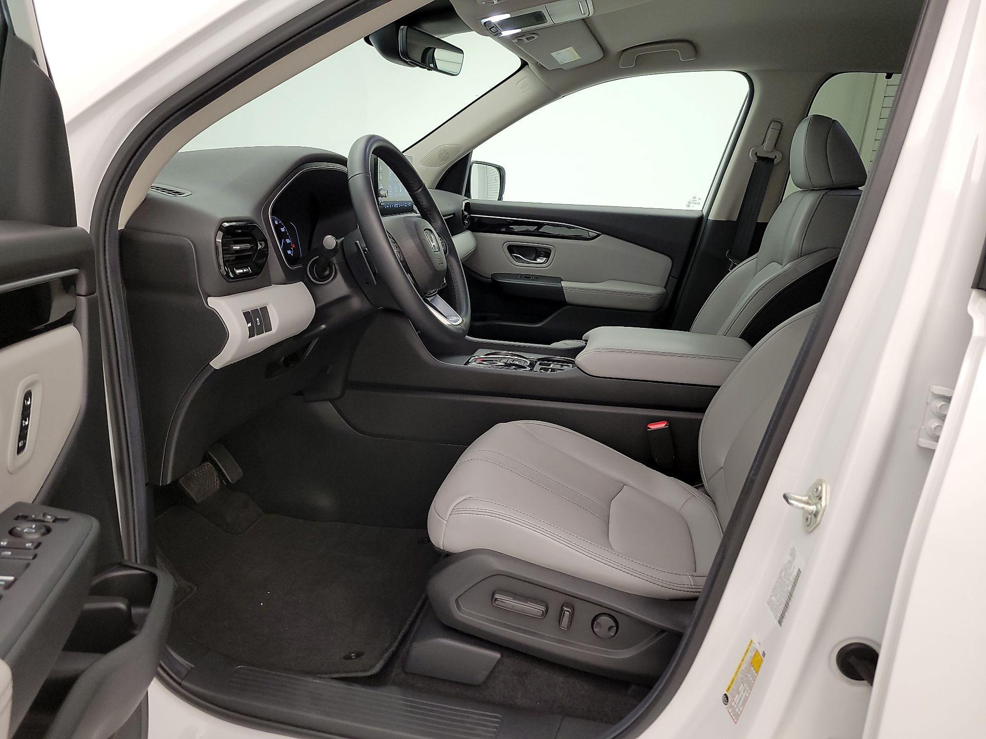 Thumbnail: 2025 Honda Pilot - 11