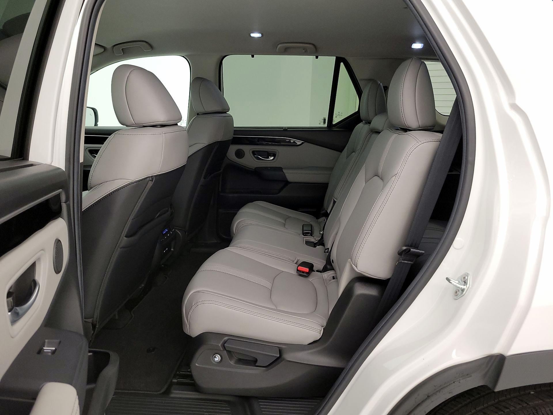 Thumbnail: 2025 Honda Pilot - 19