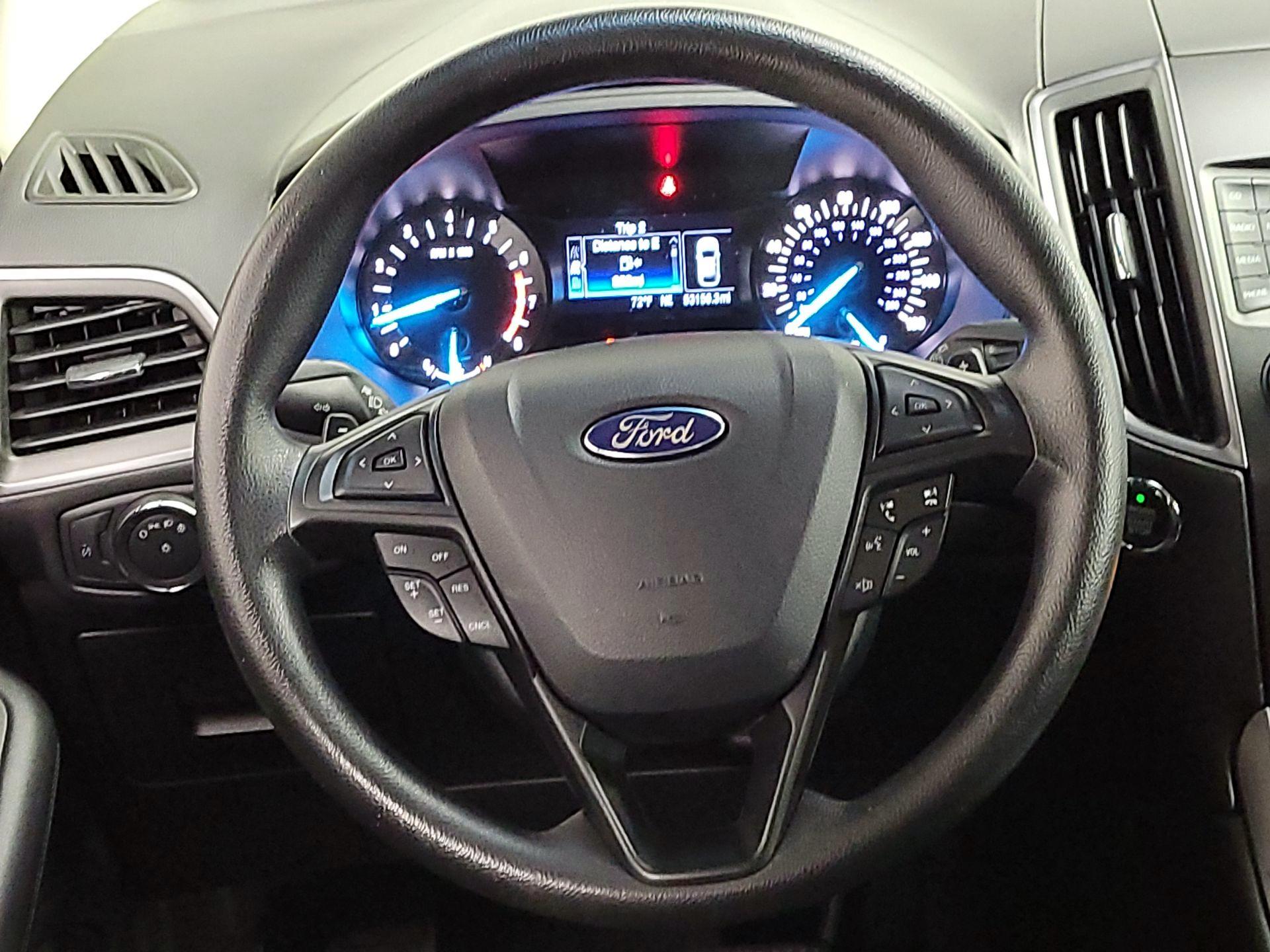 Thumbnail: 2015 Ford Edge - 10