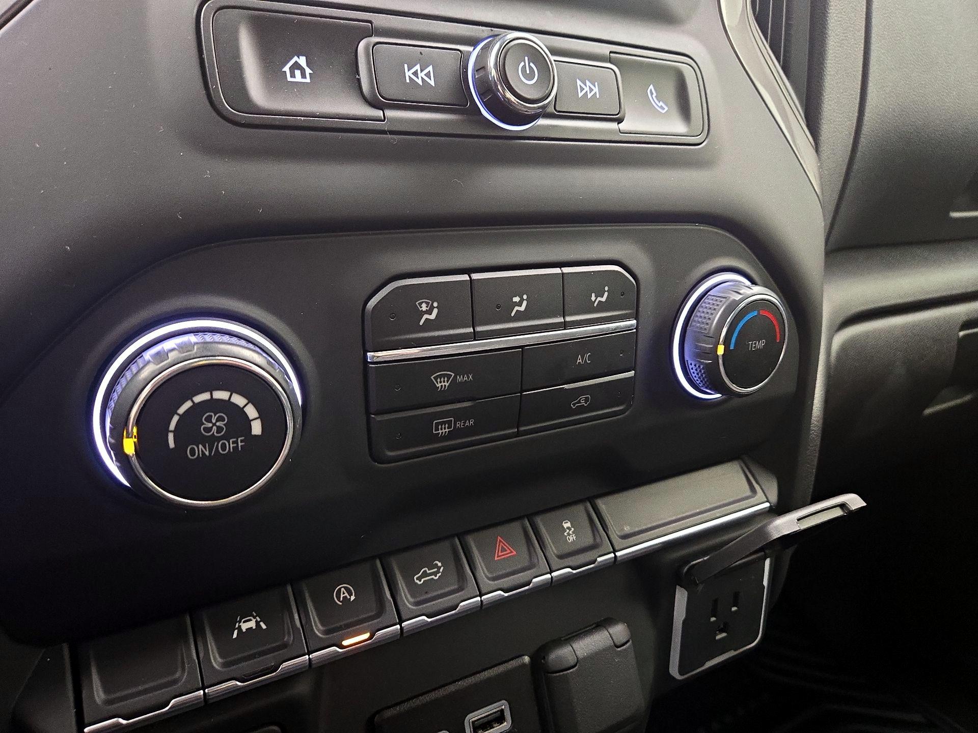 Thumbnail: 2024 Chevrolet Silverado 1500 - 16