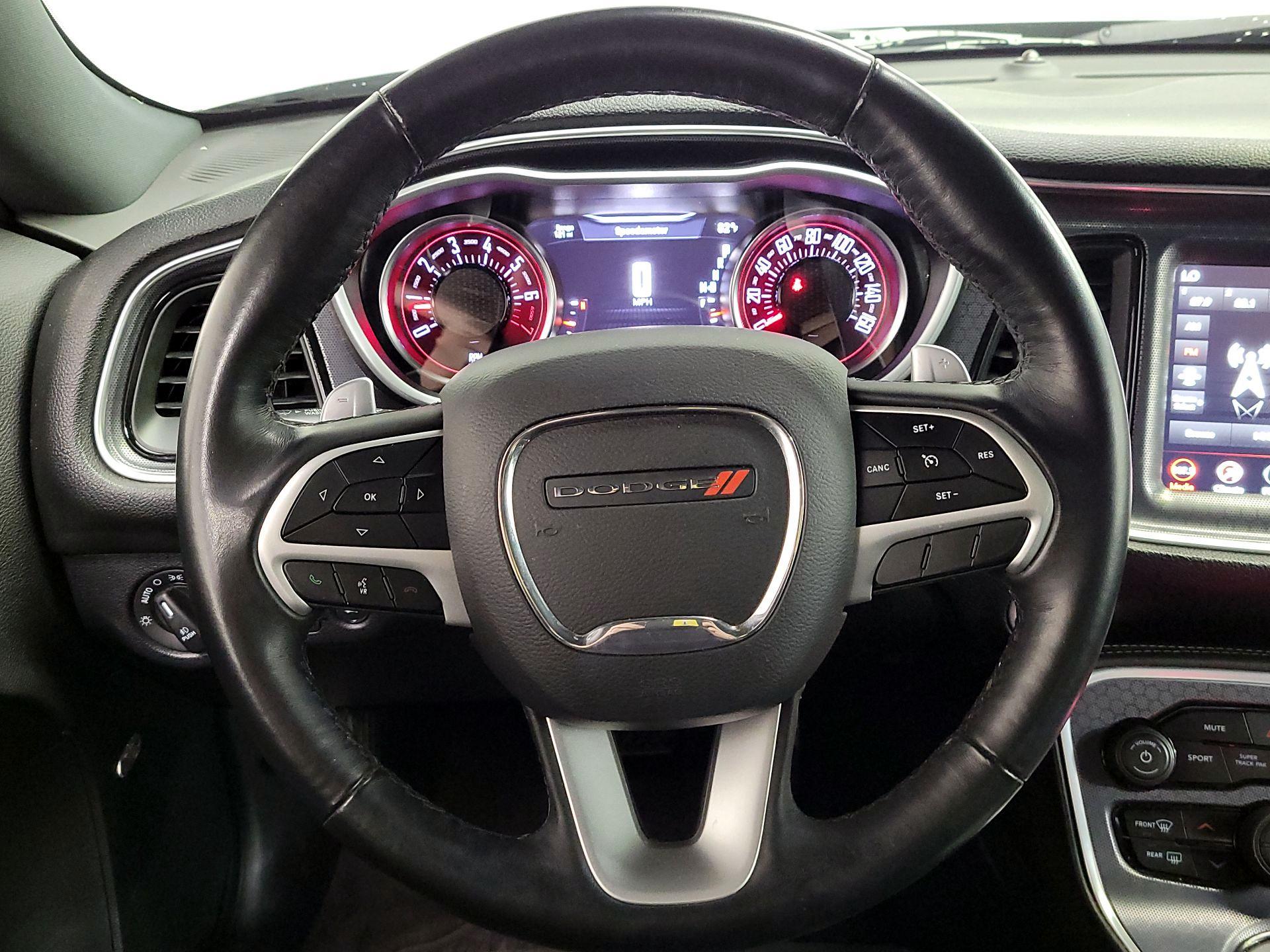 Thumbnail: 2018 Dodge Challenger - 10