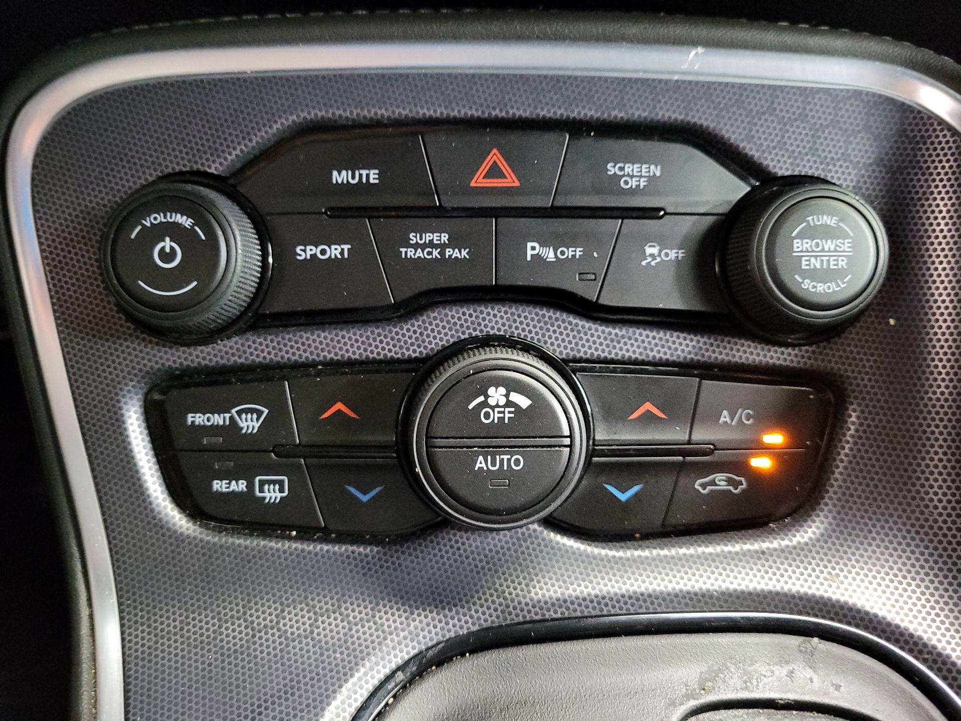 Thumbnail: 2018 Dodge Challenger - 16