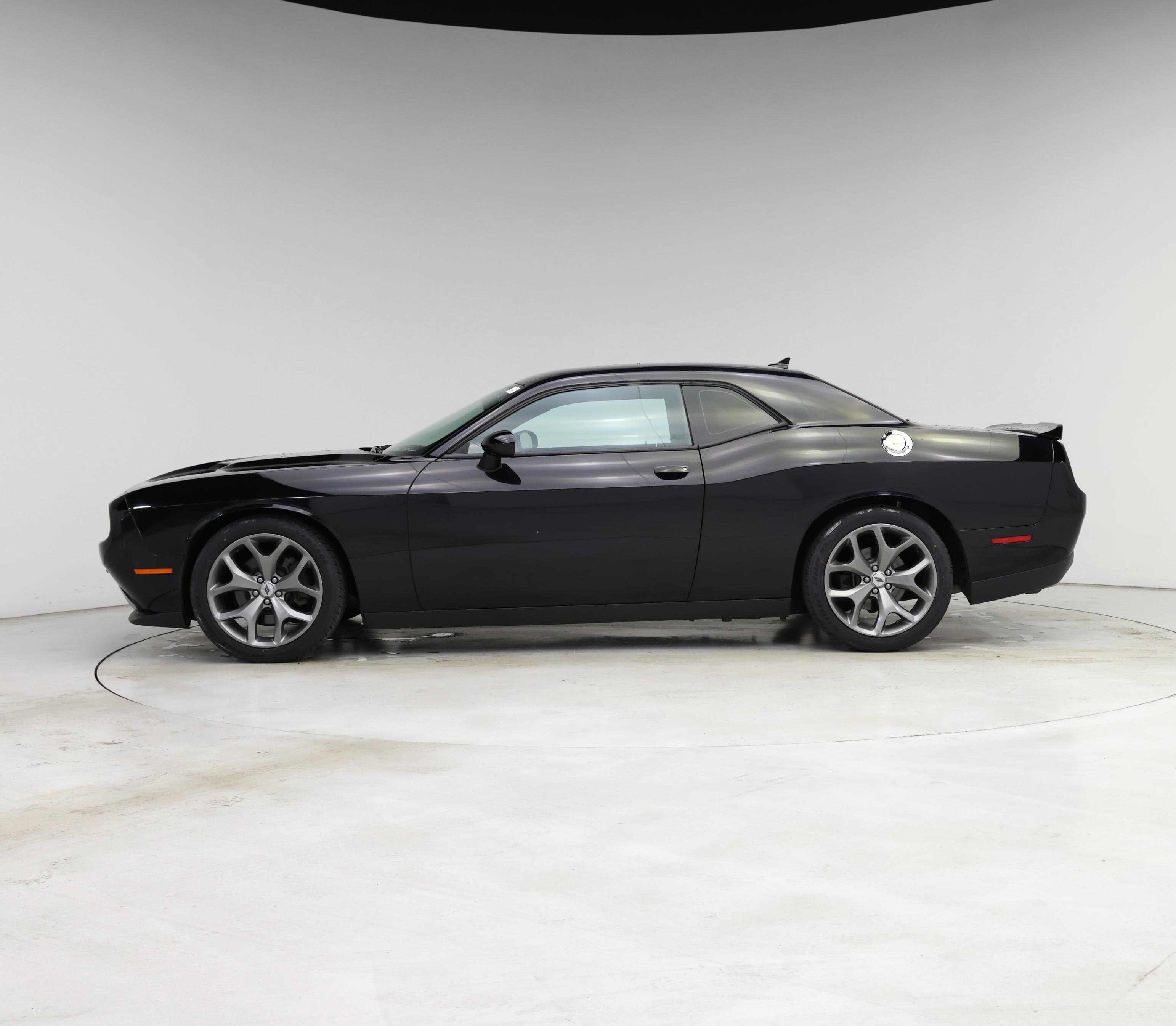 Thumbnail: 2018 Dodge Challenger - 3