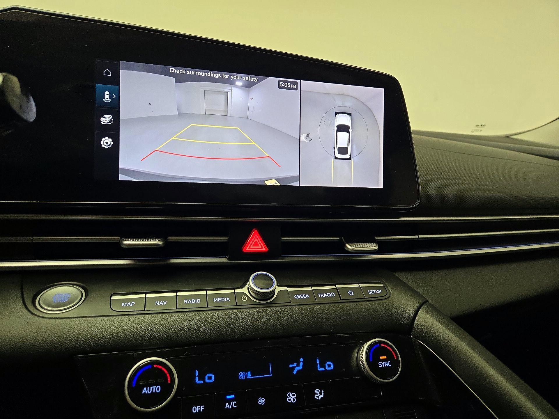 Thumbnail: 2024 Hyundai Elantra - 14