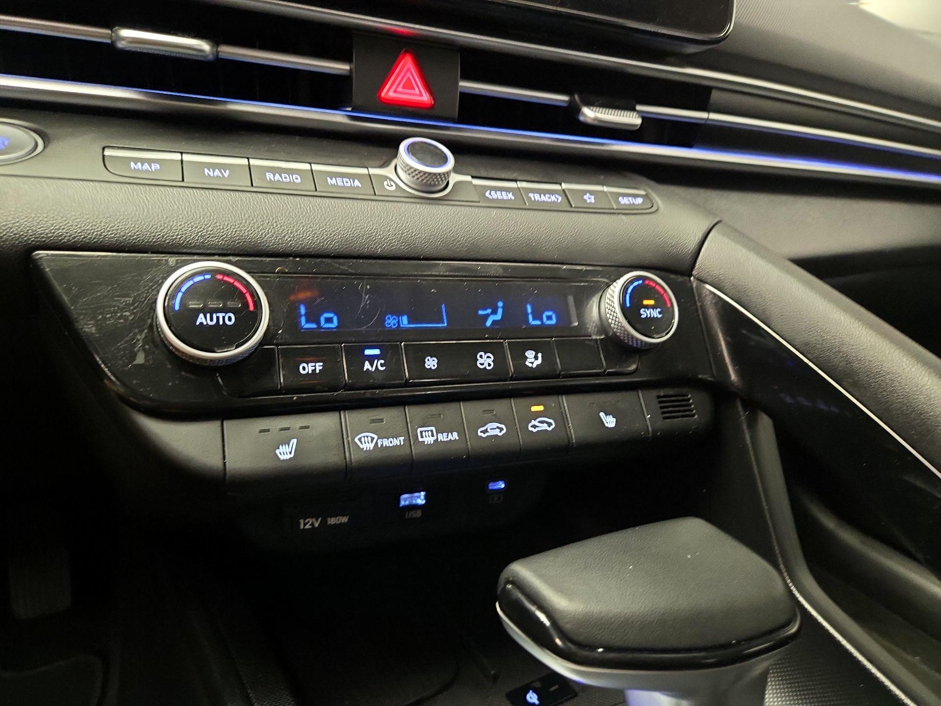 Thumbnail: 2024 Hyundai Elantra - 16