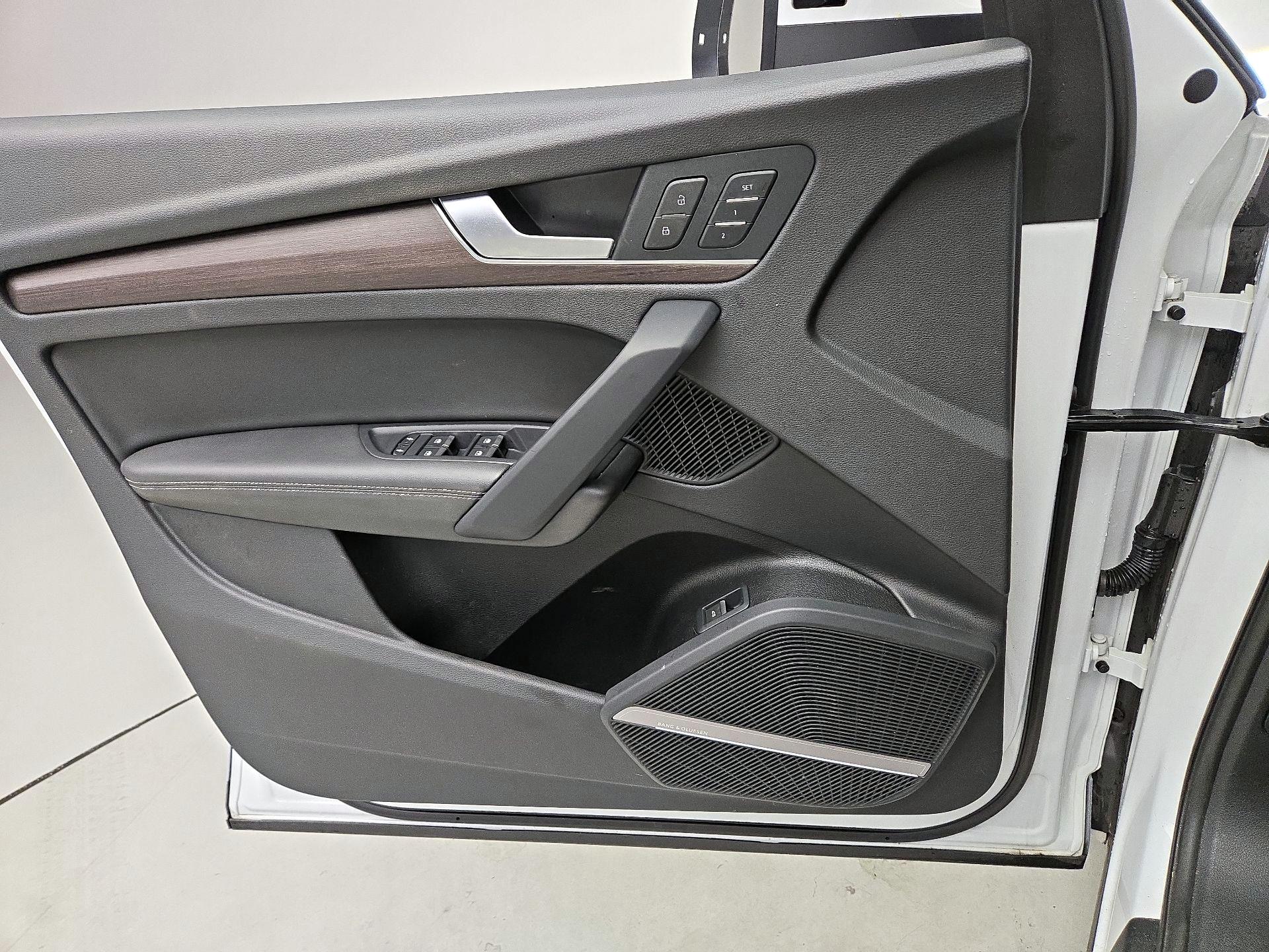 Thumbnail: 2021 Audi Q5 - 12