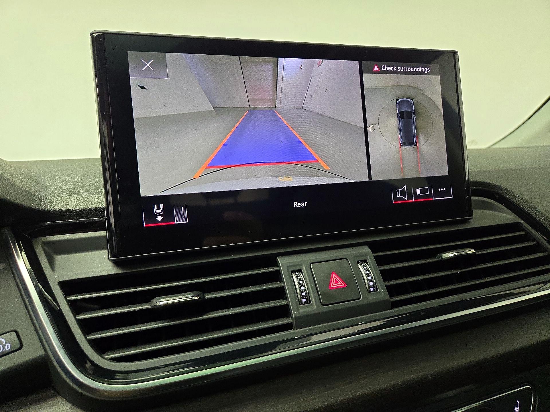 Thumbnail: 2021 Audi Q5 - 14