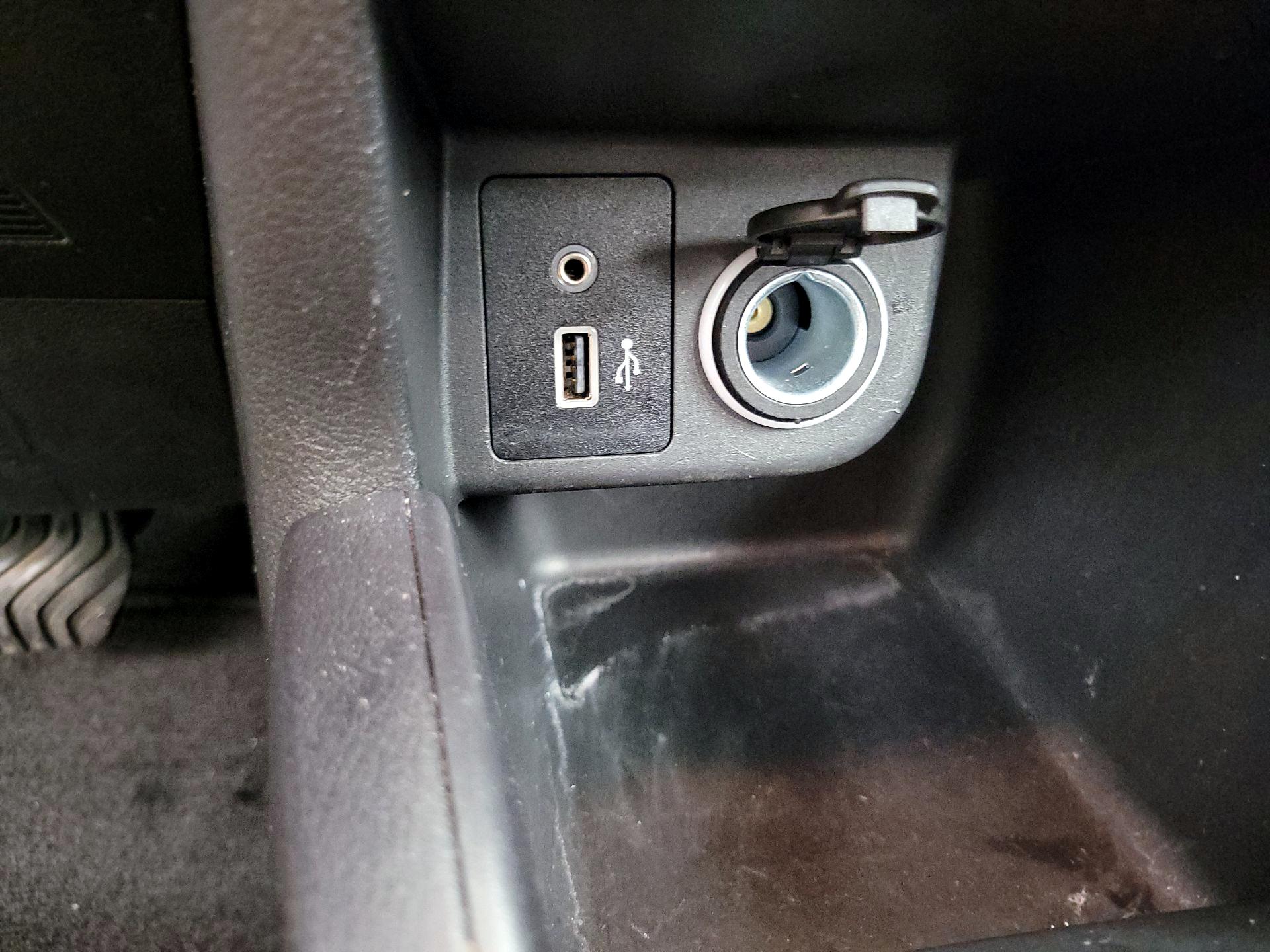 Thumbnail: 2024 Nissan Kicks - 18