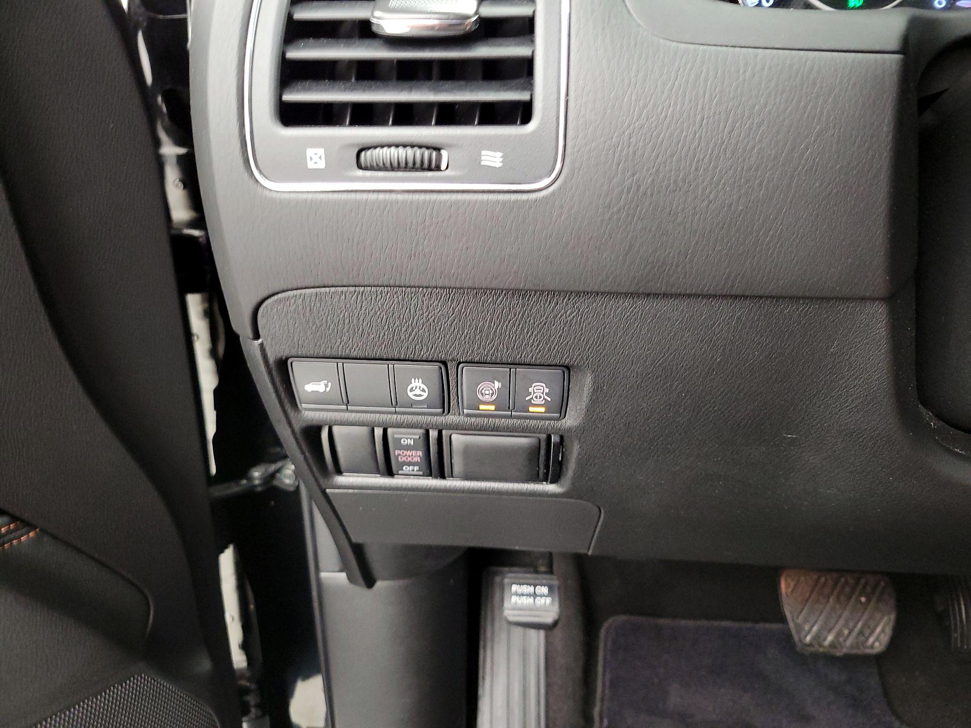 Thumbnail: 2020 Nissan Armada - 13