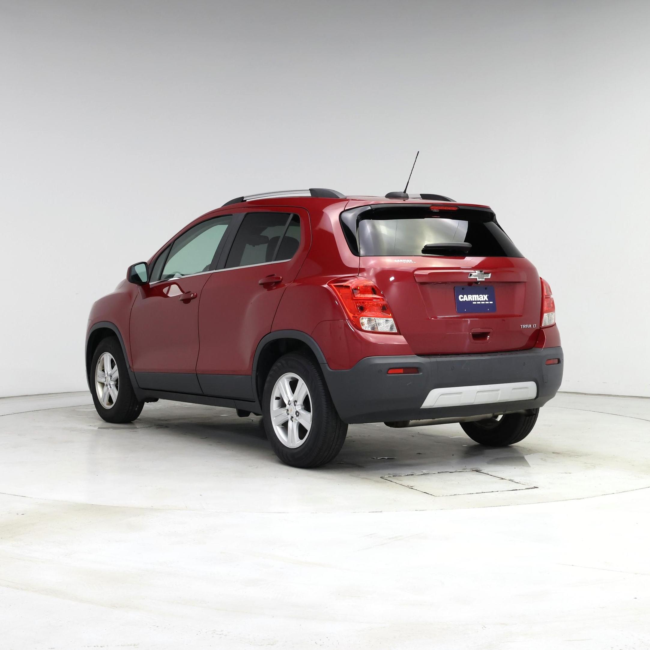Thumbnail: 2015 Chevrolet Trax - 2