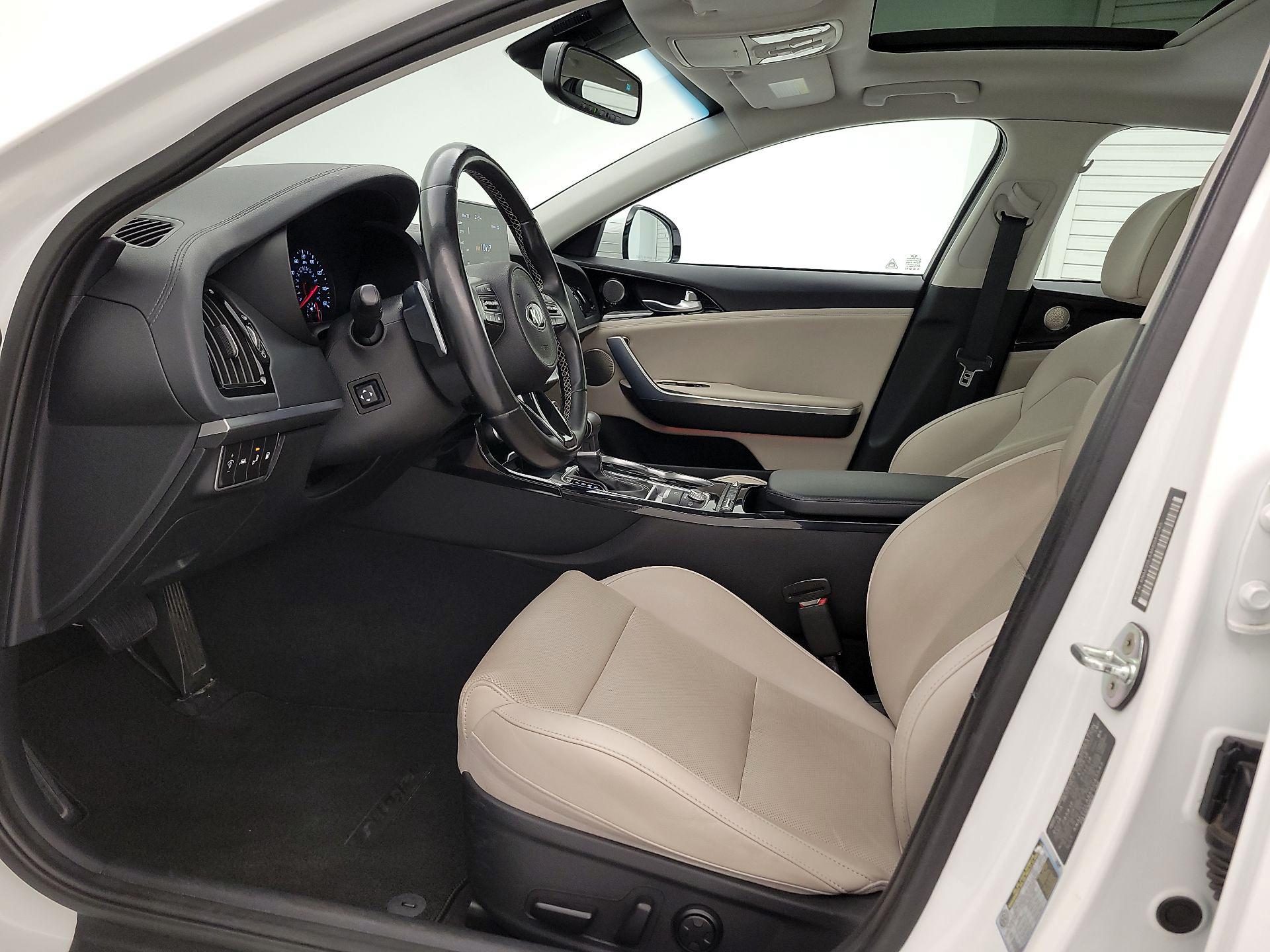 Thumbnail: 2019 Kia Stinger - 11