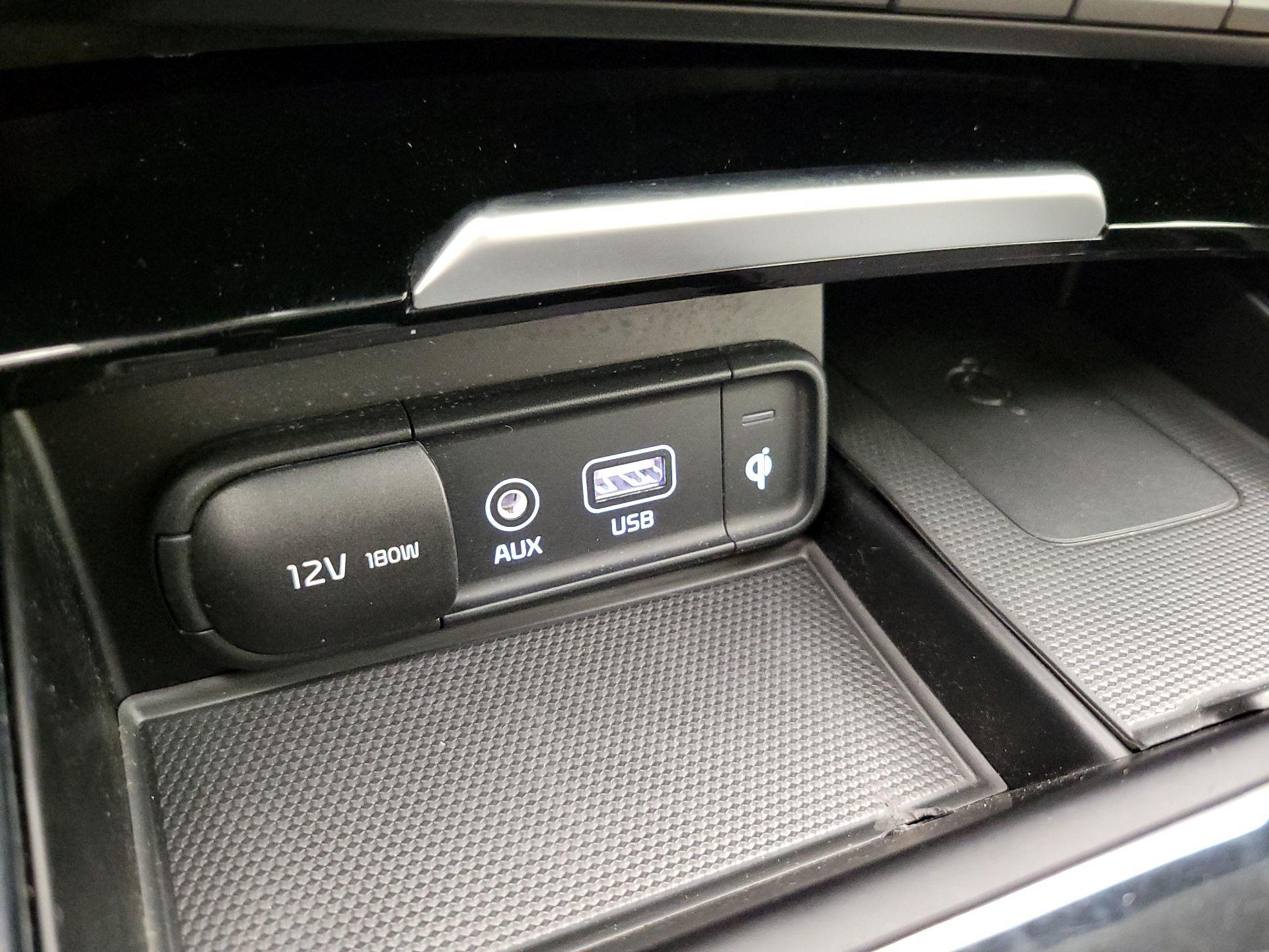 Thumbnail: 2019 Kia Stinger - 19