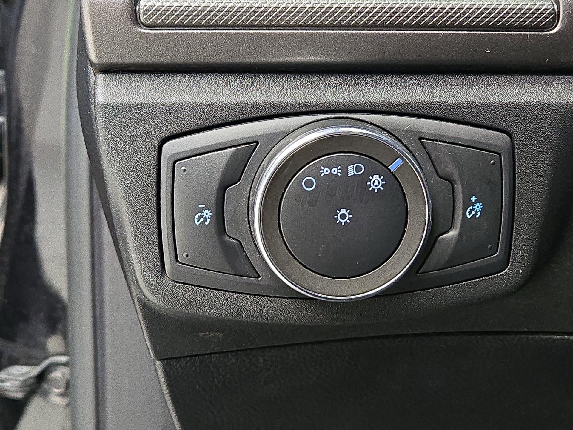 Thumbnail: 2020 Ford Fusion - 13