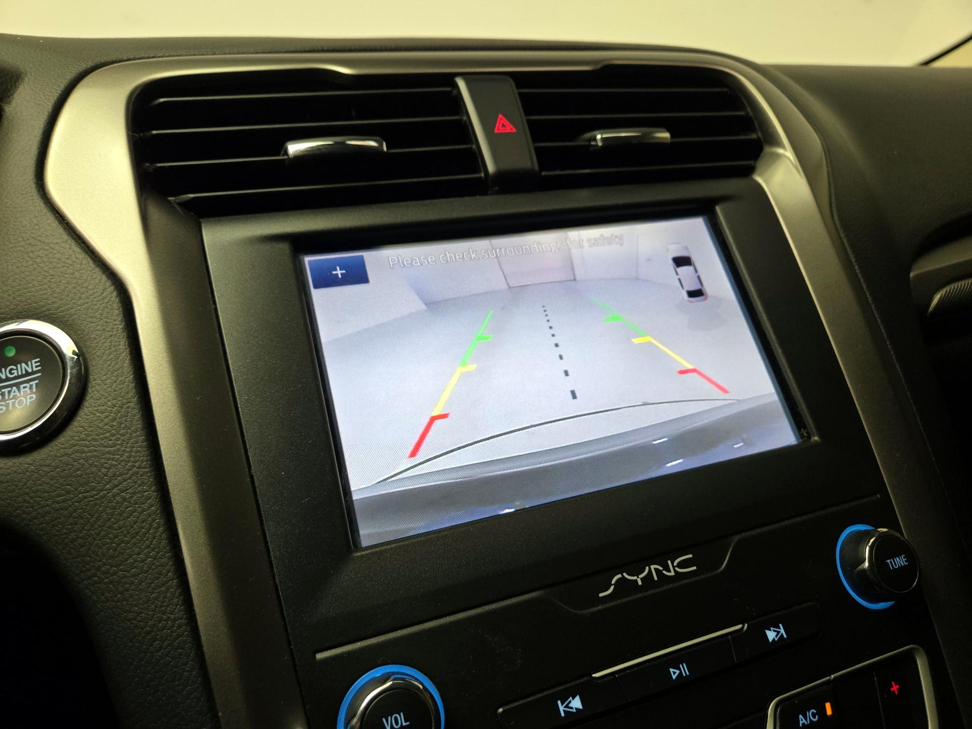 Thumbnail: 2020 Ford Fusion - 14