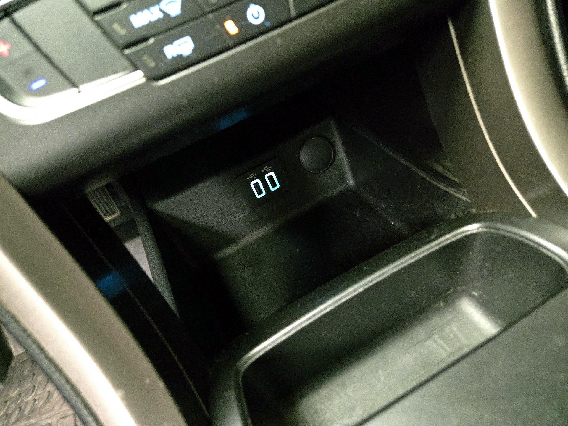 Thumbnail: 2020 Ford Fusion - 18