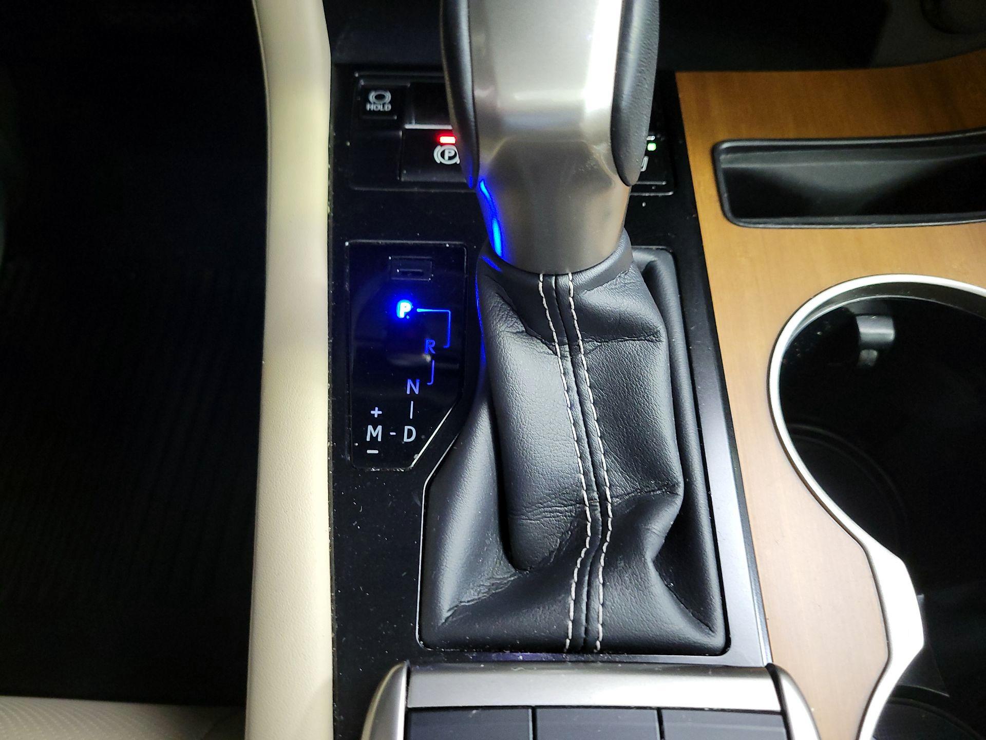 Thumbnail: 2021 Lexus RX - 18