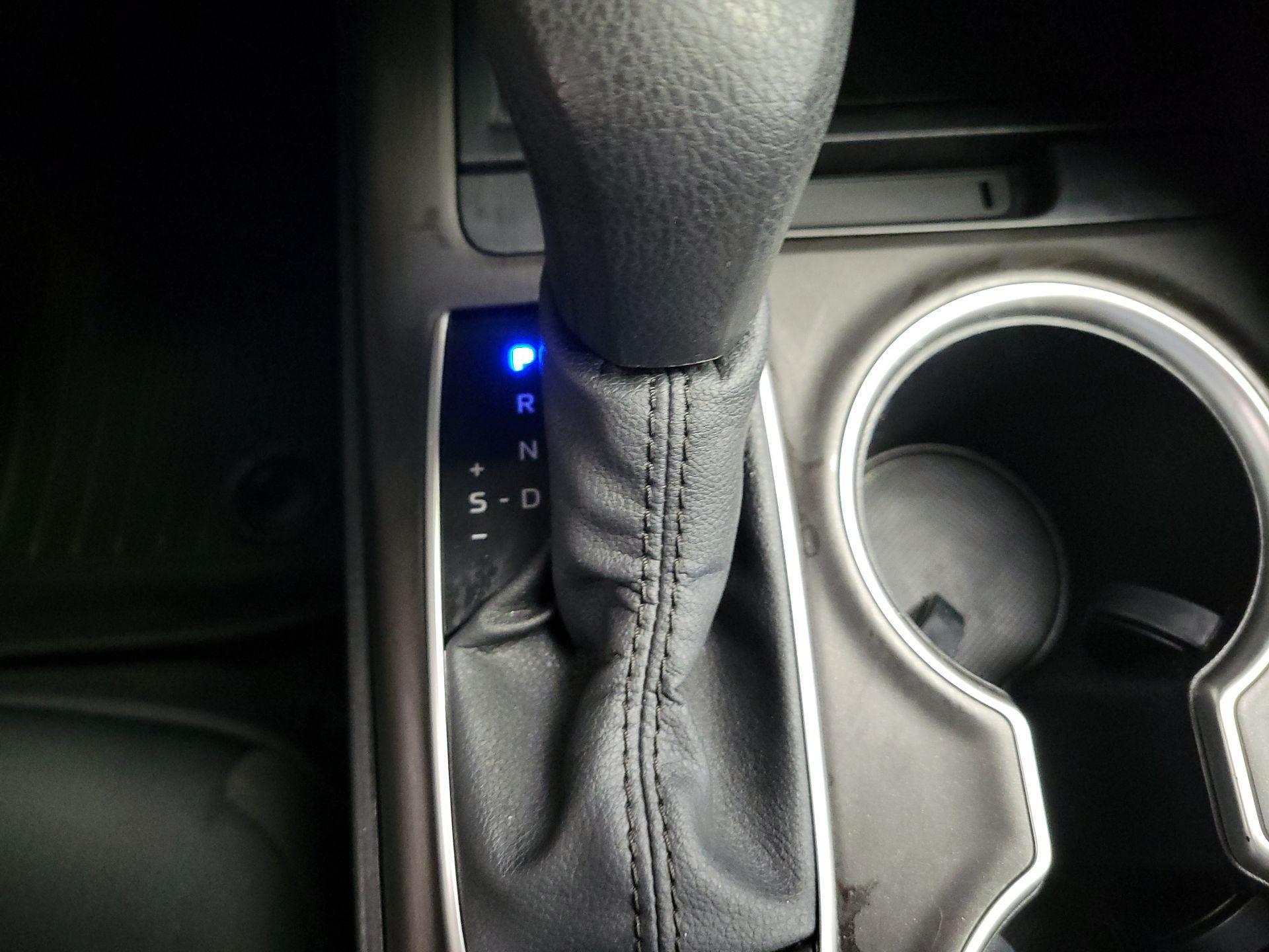 Thumbnail: 2024 Toyota Camry - 17