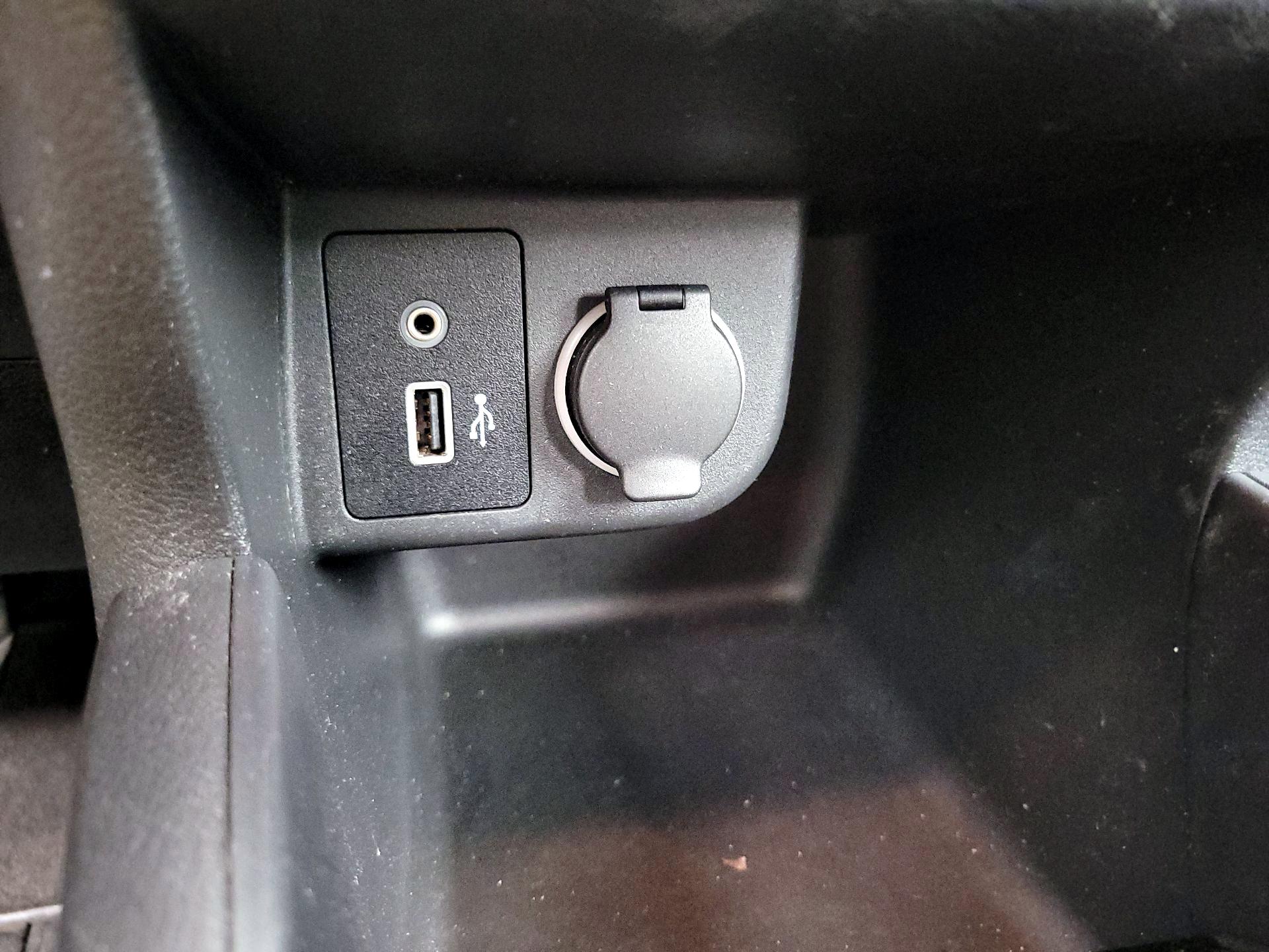 Thumbnail: 2022 Nissan Kicks - 18