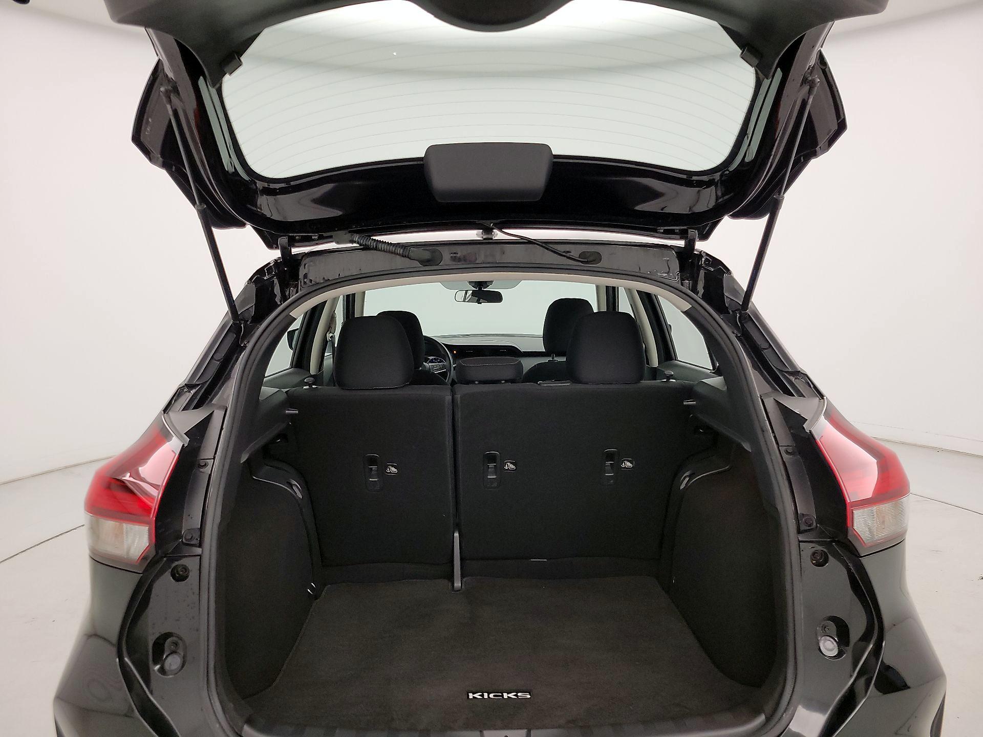 Thumbnail: 2022 Nissan Kicks - 20