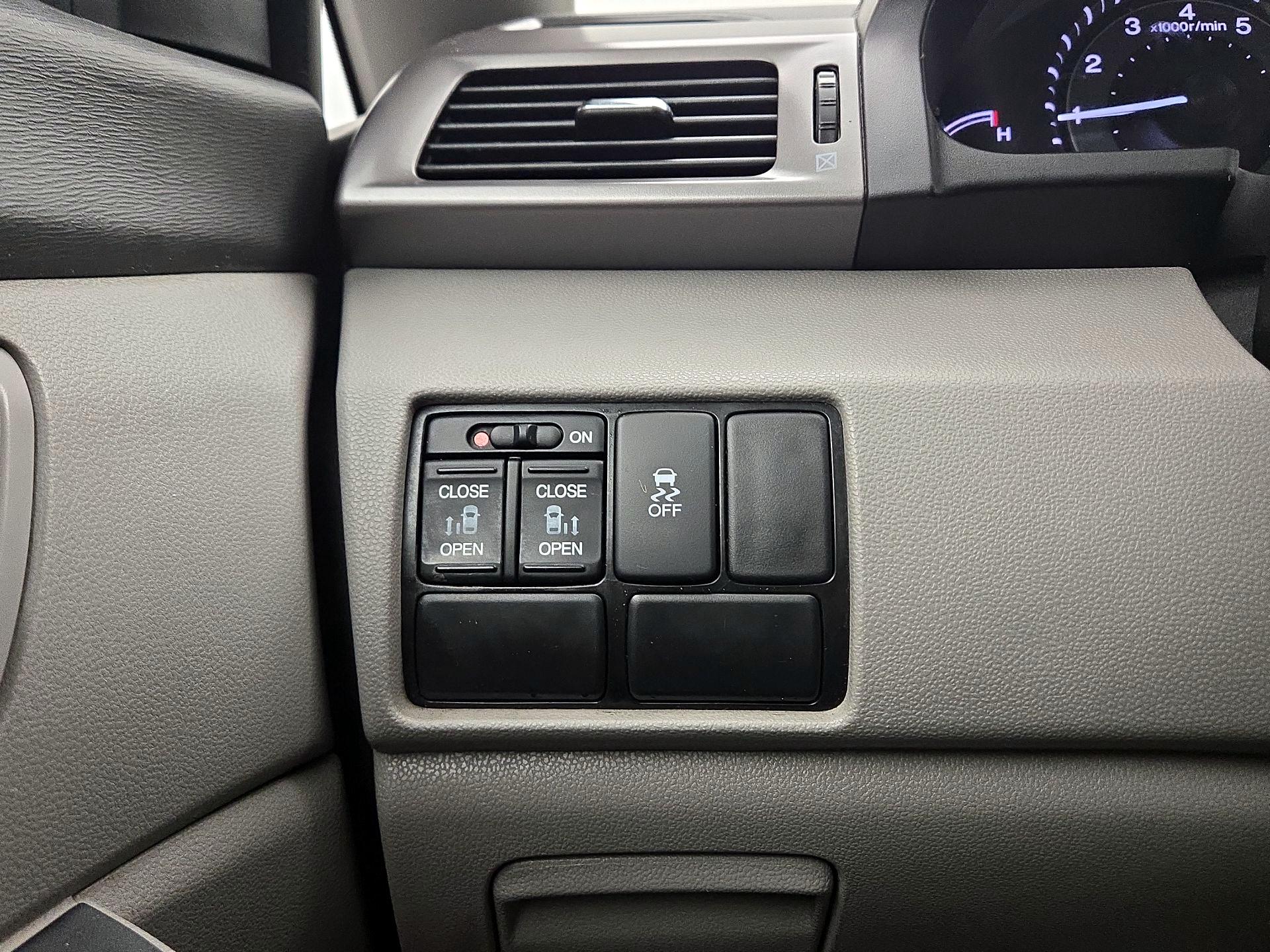 Thumbnail: 2017 Honda Odyssey - 13