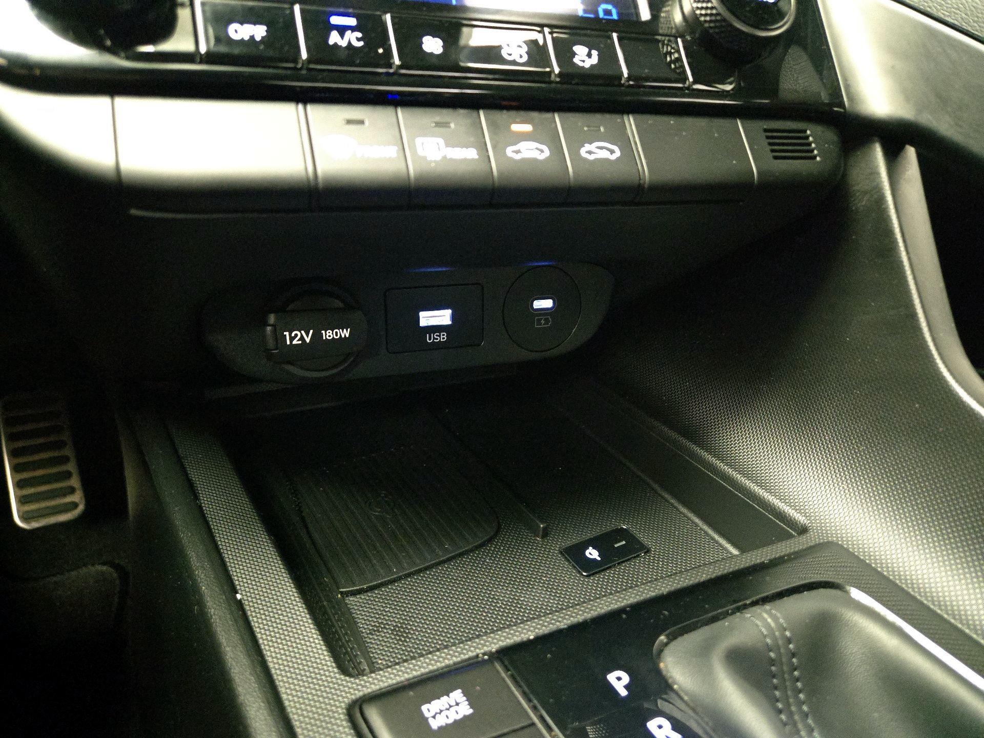 Thumbnail: 2025 Hyundai Elantra - 18