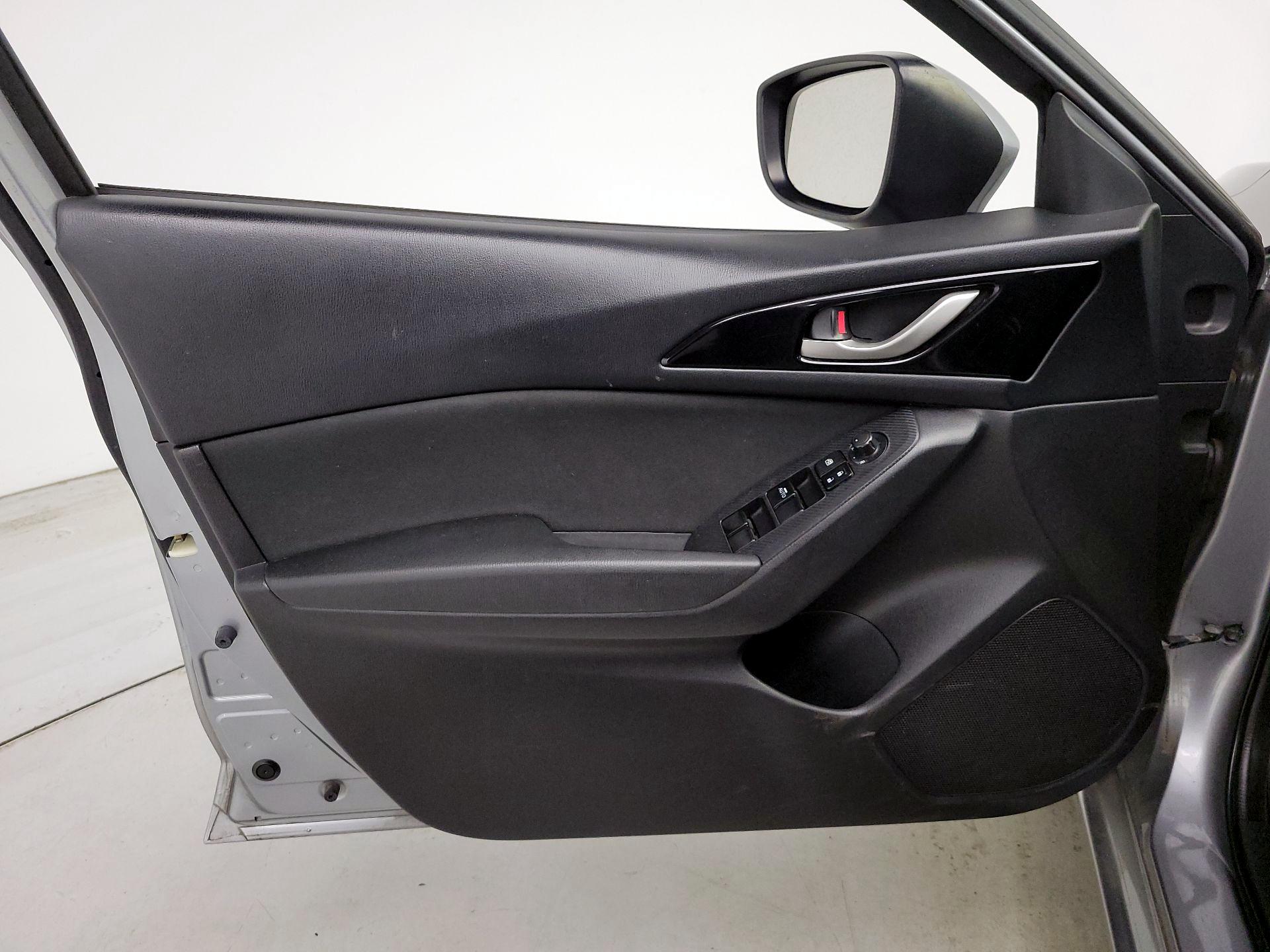 Thumbnail: 2015 Mazda Mazda3 - 12