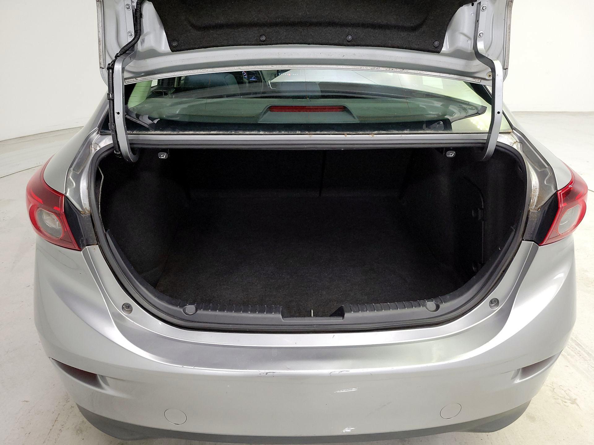 Thumbnail: 2015 Mazda Mazda3 - 19