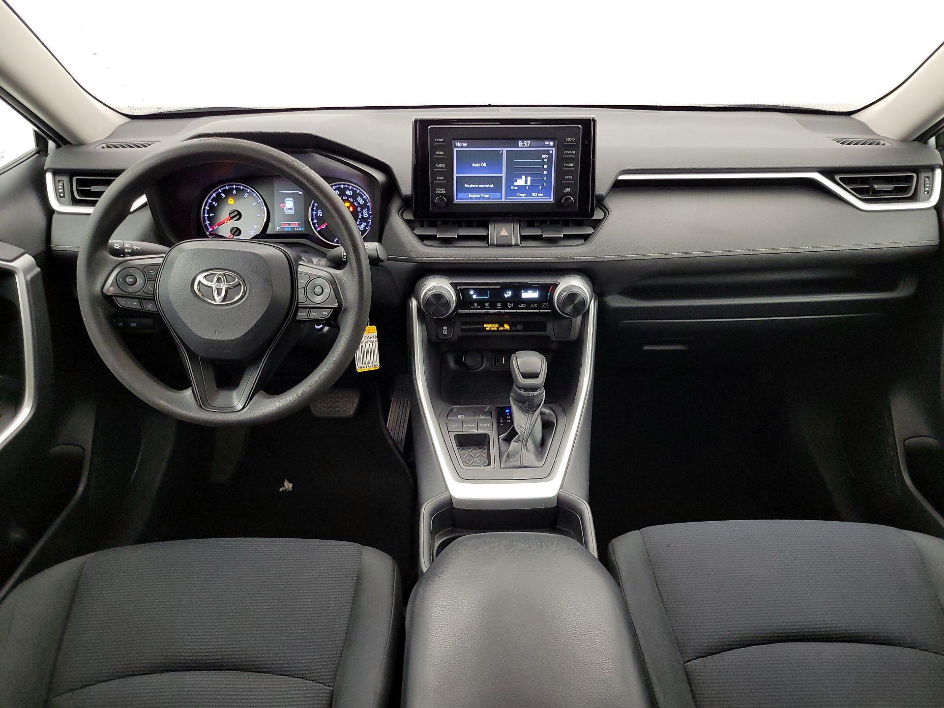 Thumbnail: 2019 Toyota RAV4 - 9