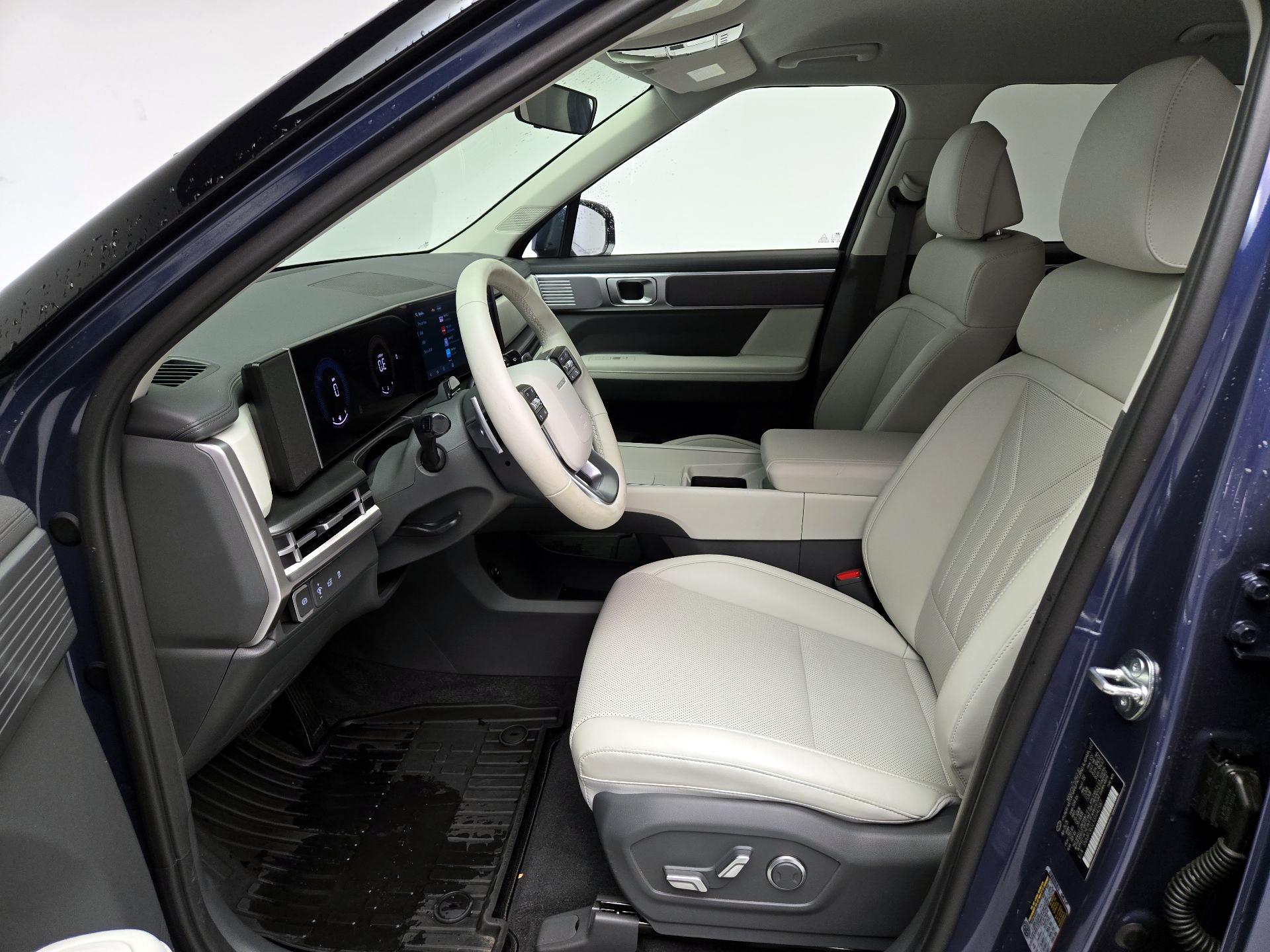 Thumbnail: 2025 Hyundai Santa Fe - 11