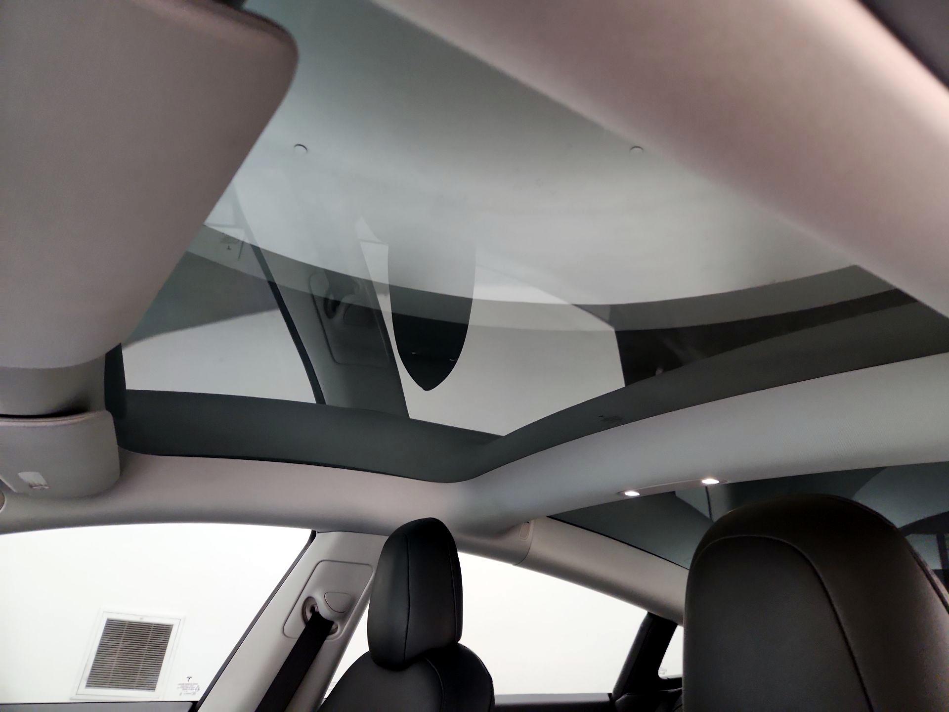 Thumbnail: 2021 Tesla Model 3 - 17