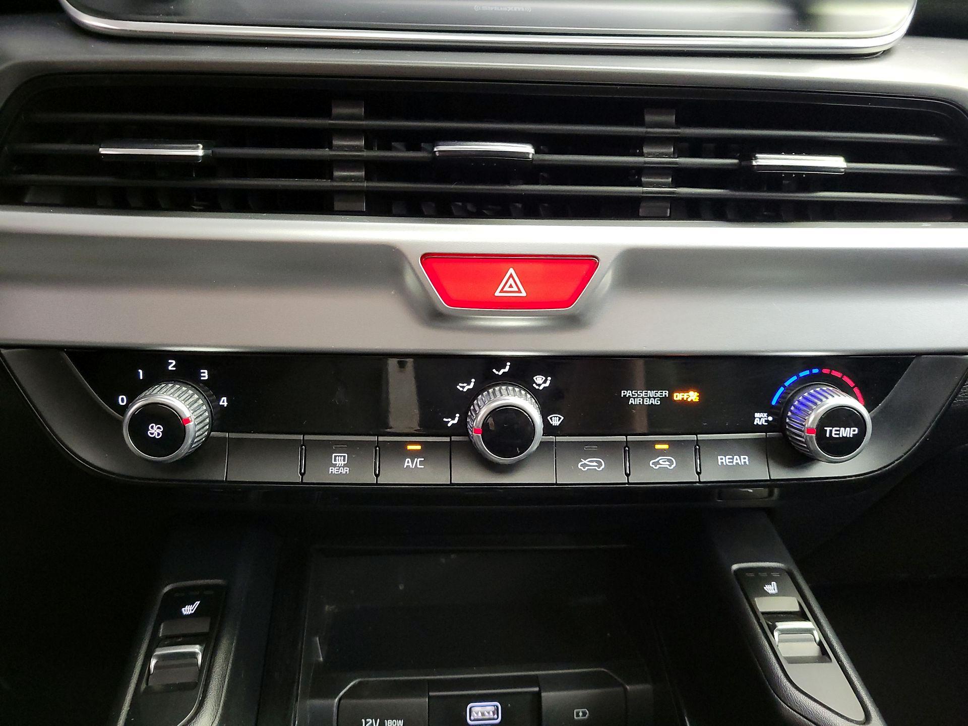 Thumbnail: 2021 Kia Telluride - 16