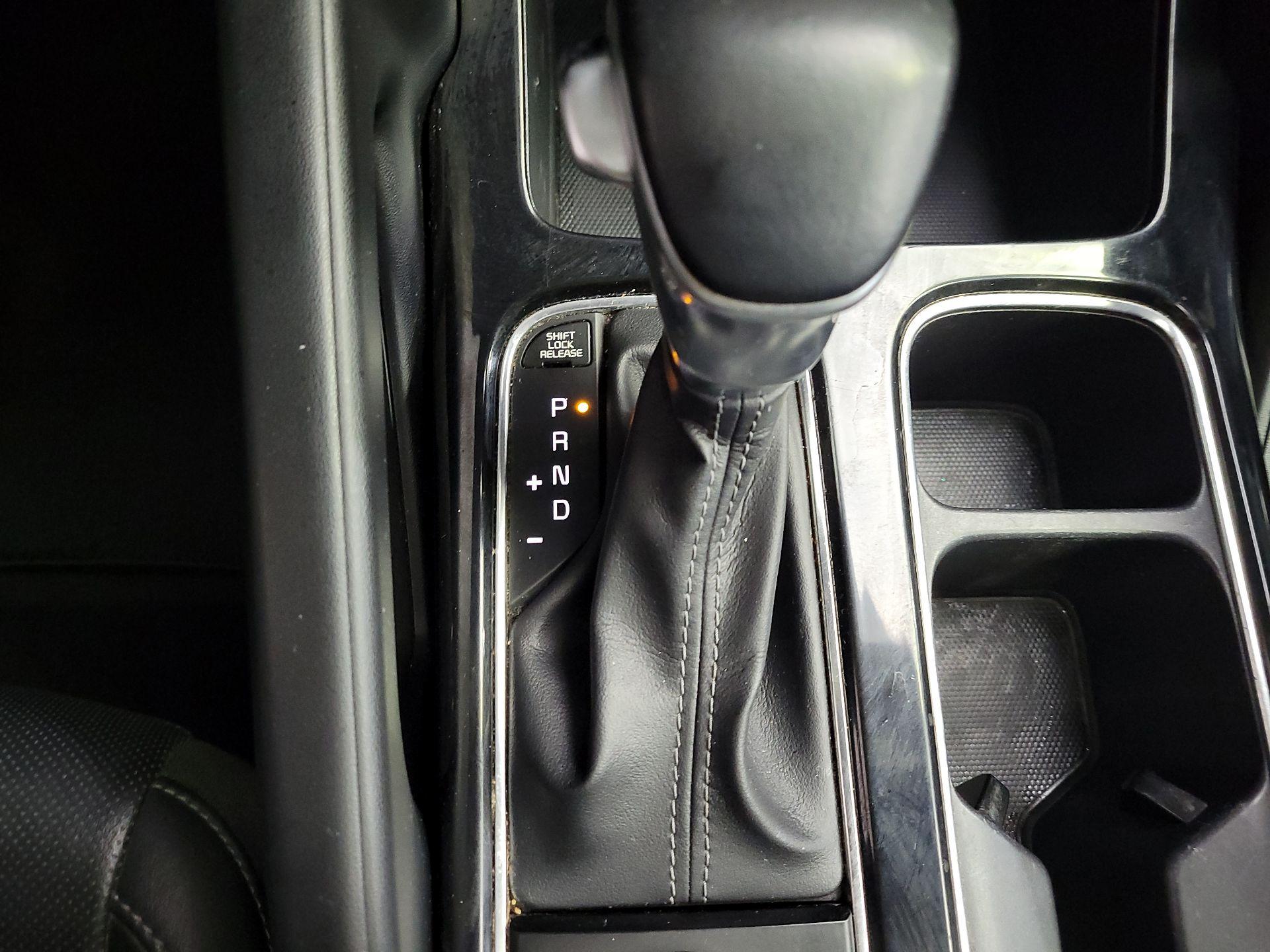 Thumbnail: 2021 Kia Telluride - 17