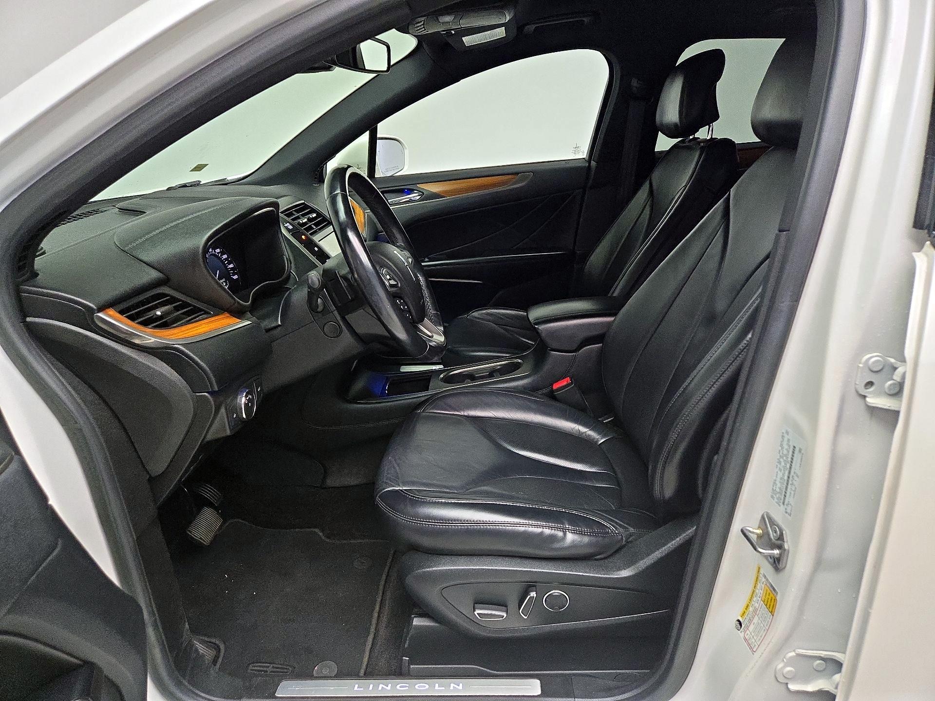 Thumbnail: 2018 Lincoln MKC - 11