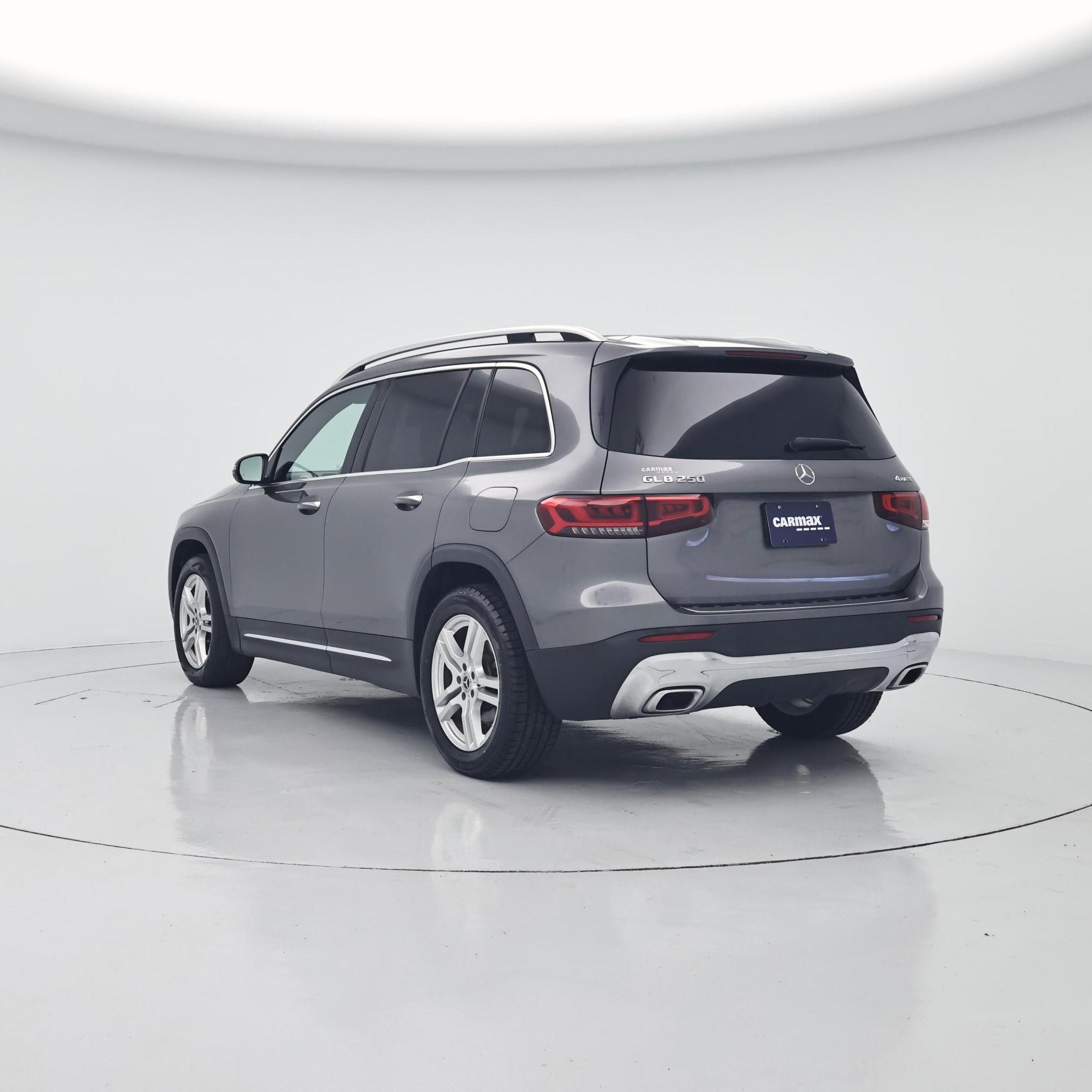 Thumbnail: 2021 Mercedes-Benz GLB - 2