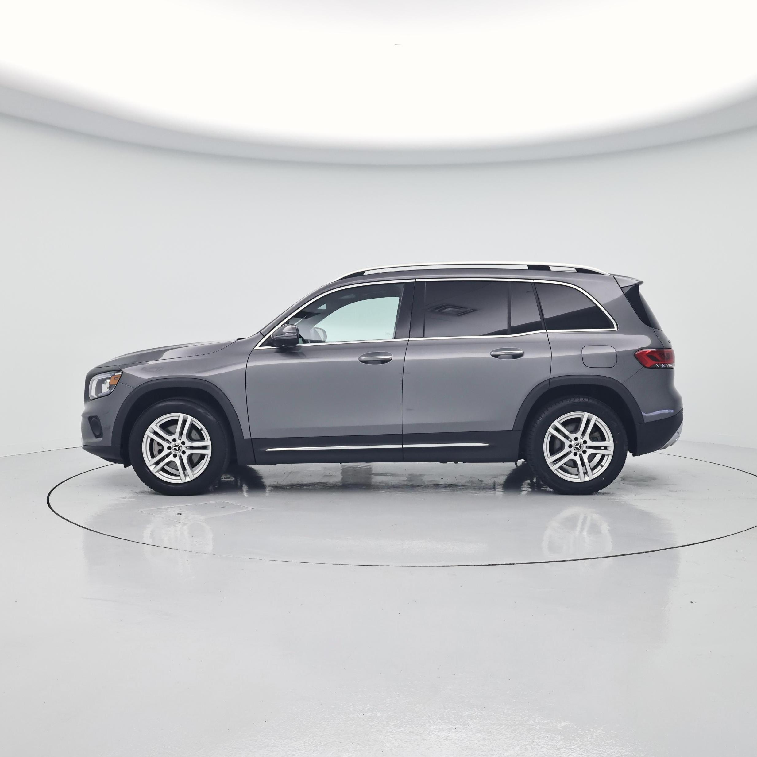 Thumbnail: 2021 Mercedes-Benz GLB - 3