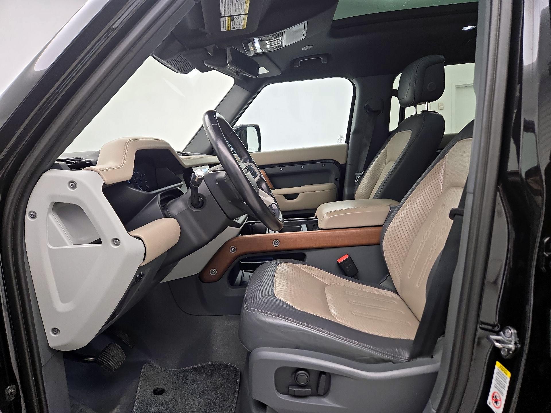 Thumbnail: 2021 Land Rover Defender - 11