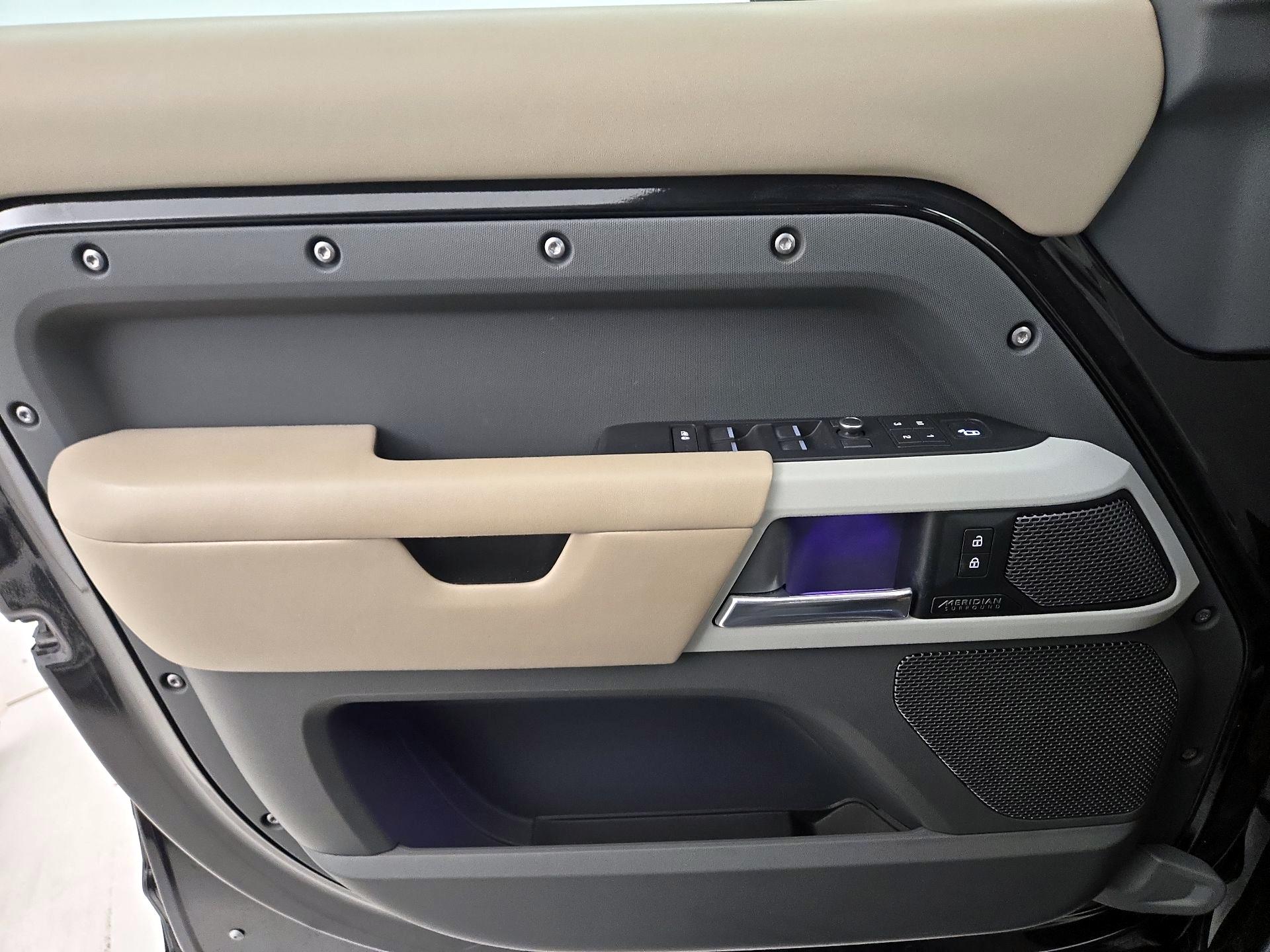 Thumbnail: 2021 Land Rover Defender - 12