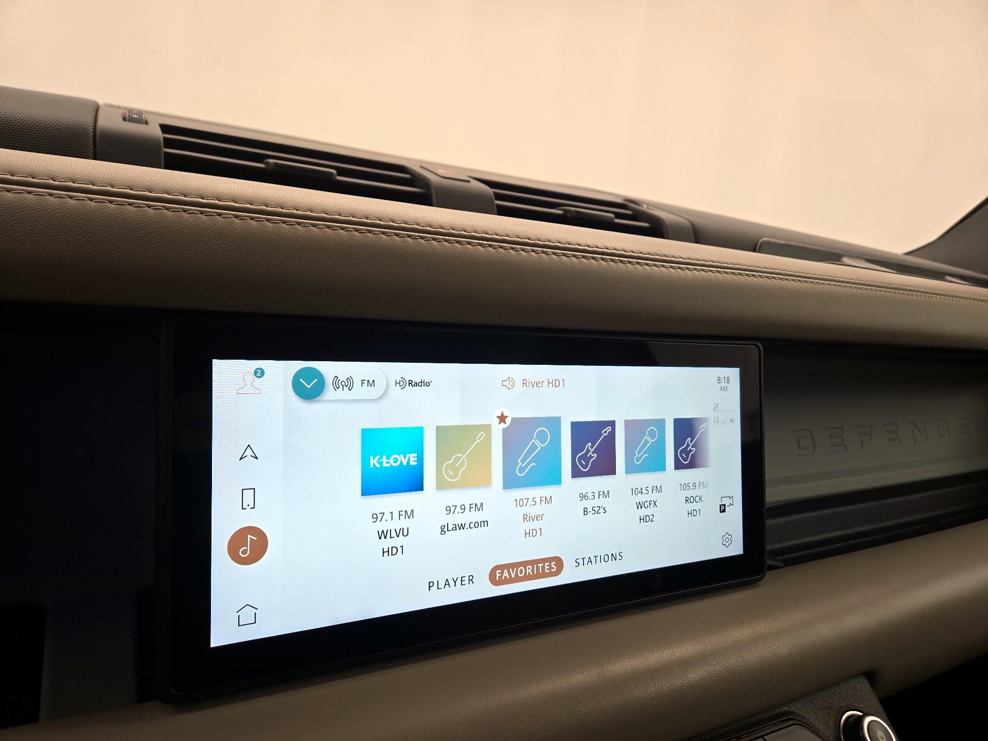 Thumbnail: 2021 Land Rover Defender - 16