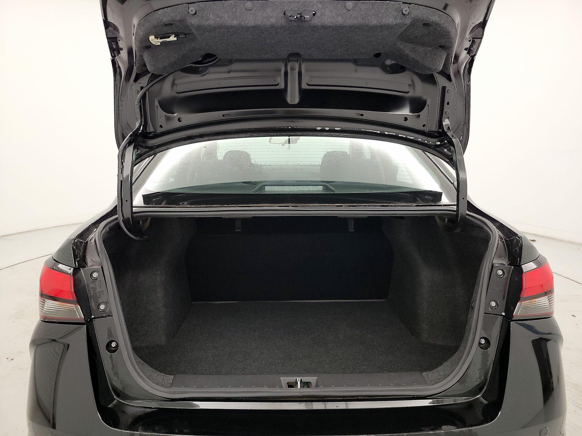 Thumbnail: 2023 Nissan Versa - 20