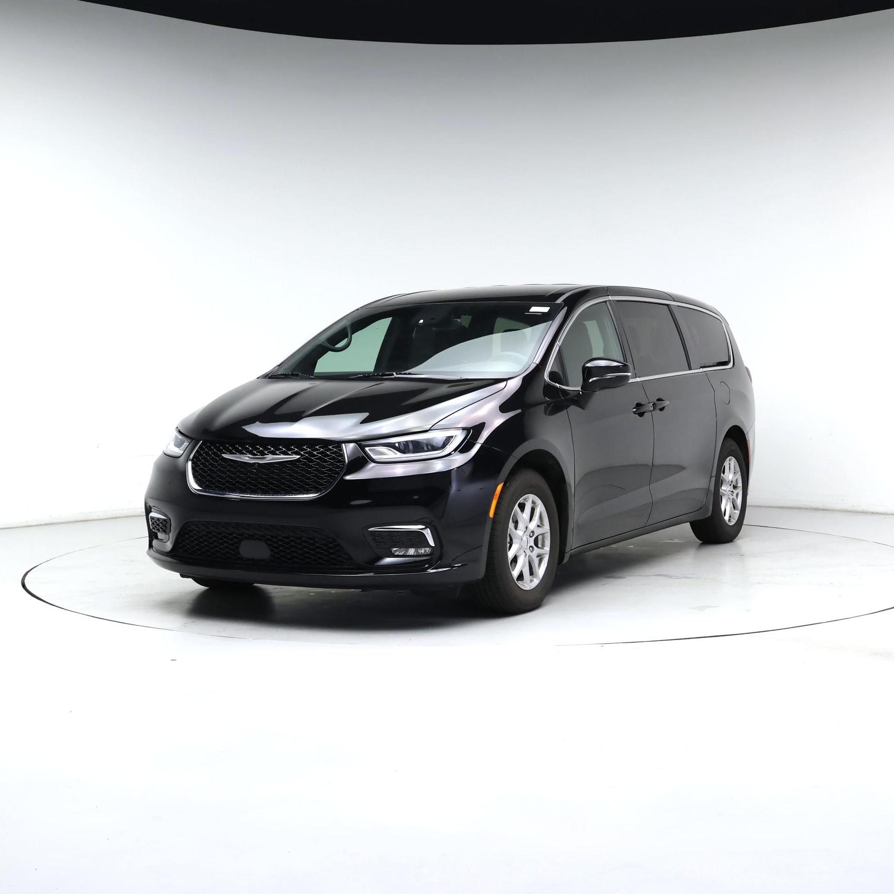 Thumbnail: 2025 Chrysler Pacifica - 4