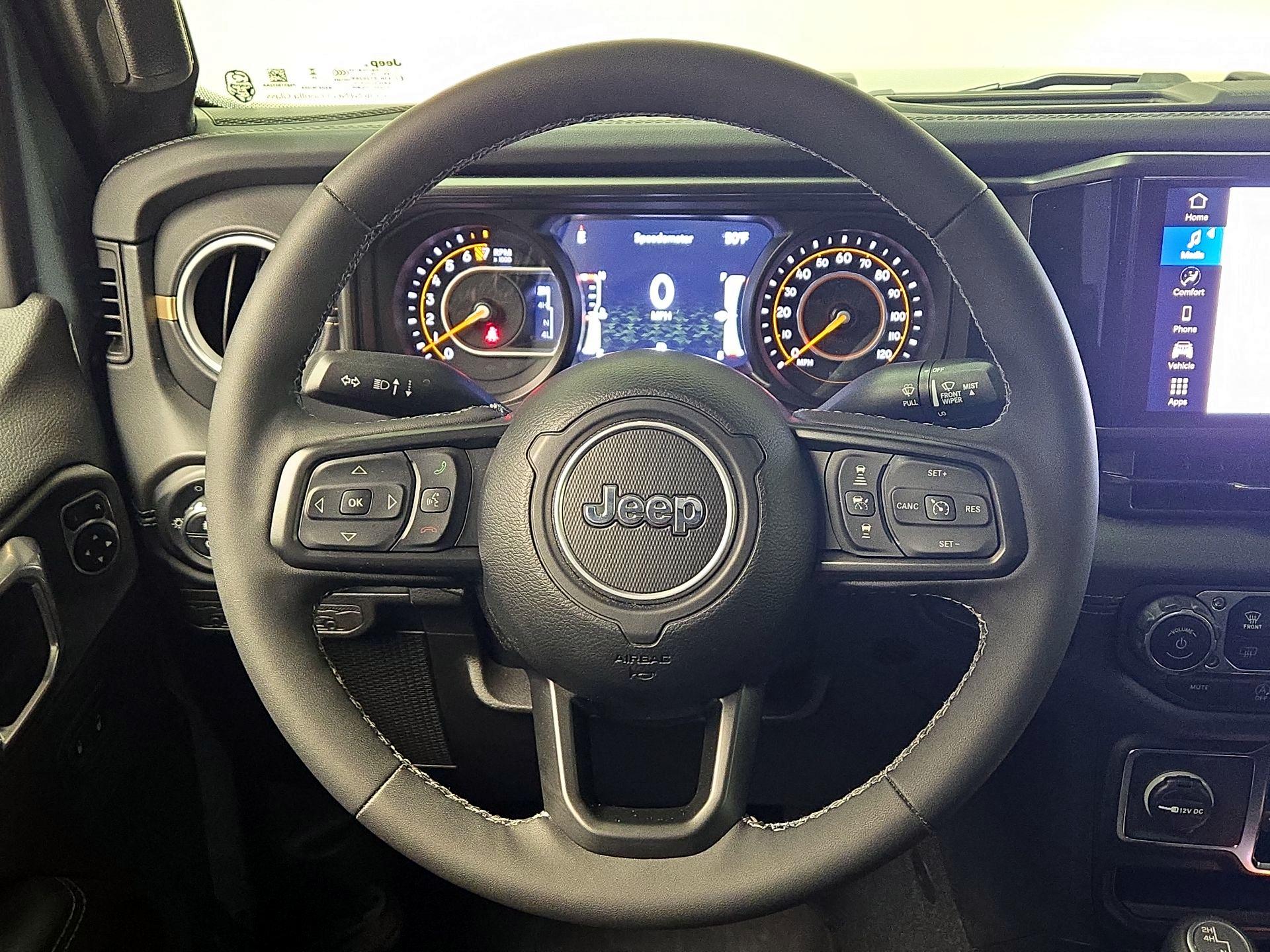 Thumbnail: 2025 Jeep Gladiator - 10