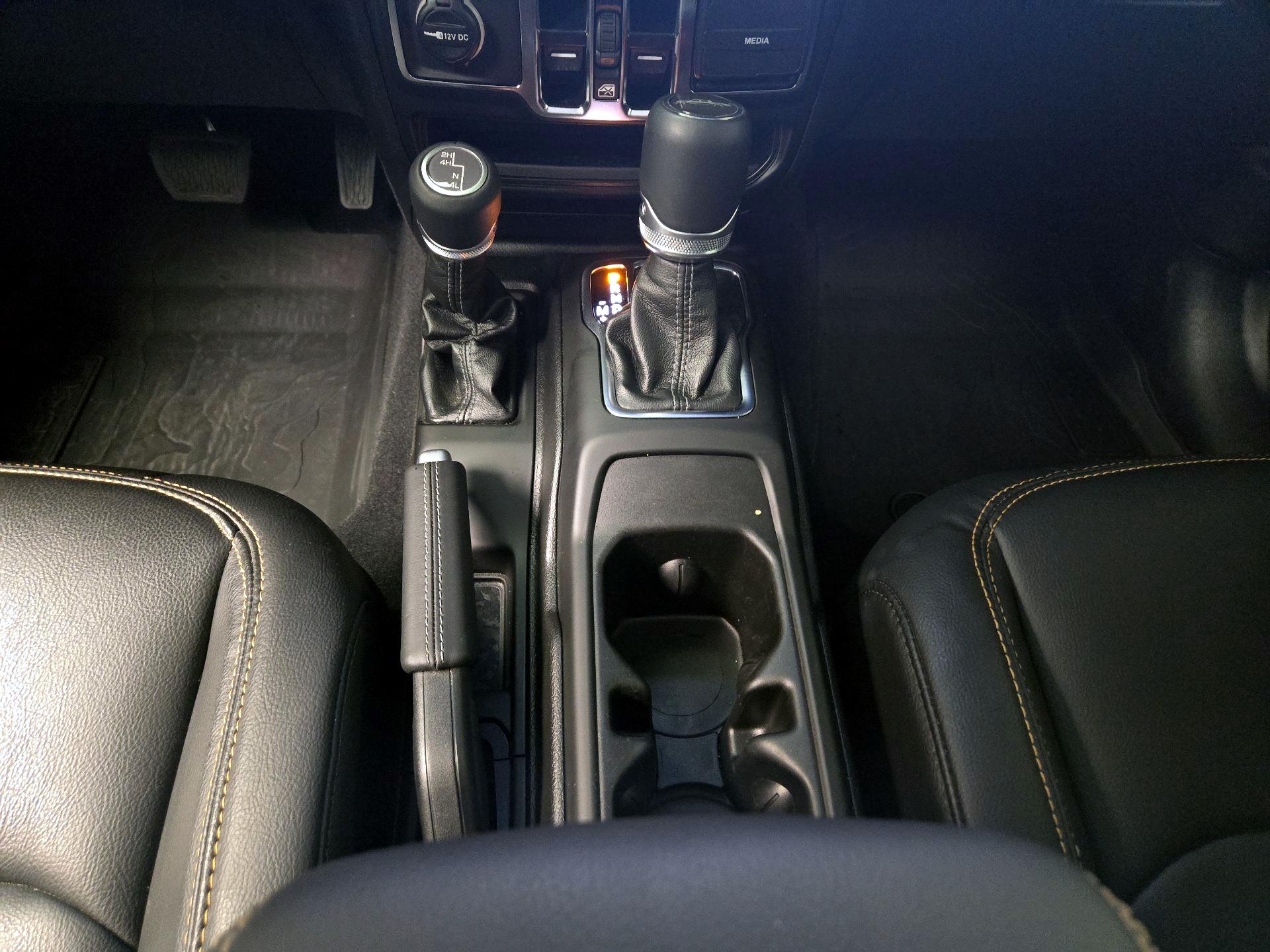 Thumbnail: 2025 Jeep Gladiator - 17