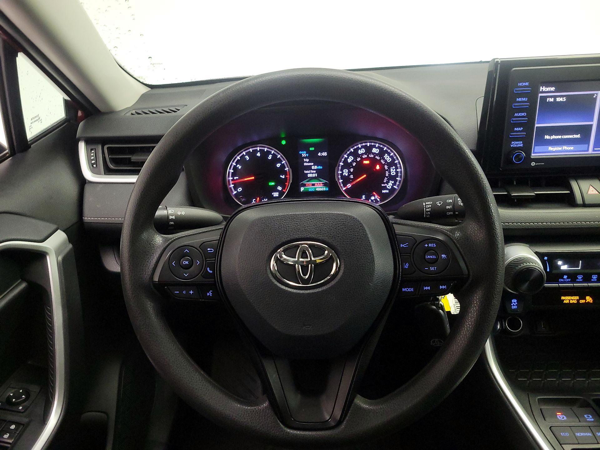 Thumbnail: 2020 Toyota RAV4 - 10