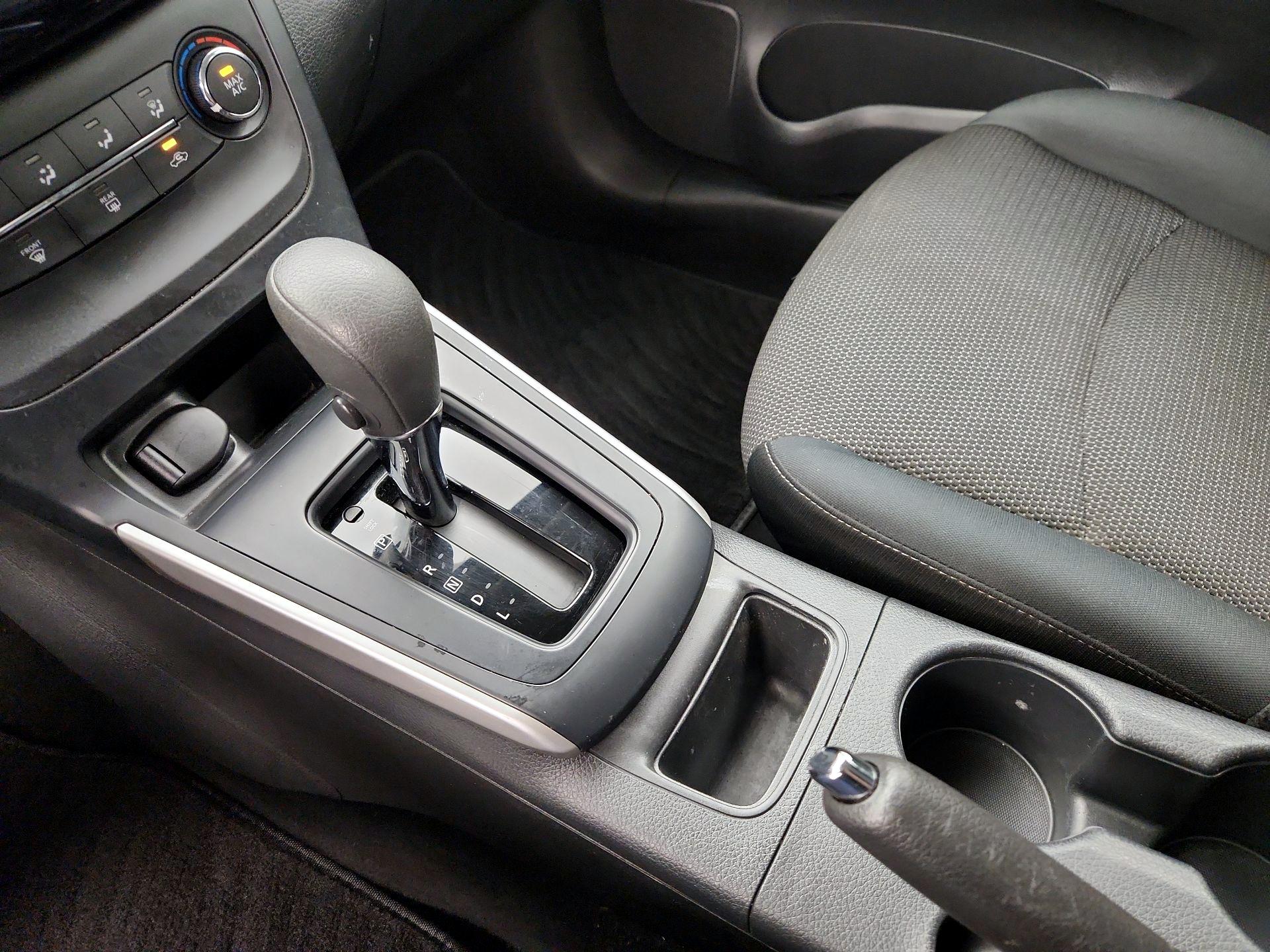 Thumbnail: 2019 Nissan Sentra - 17