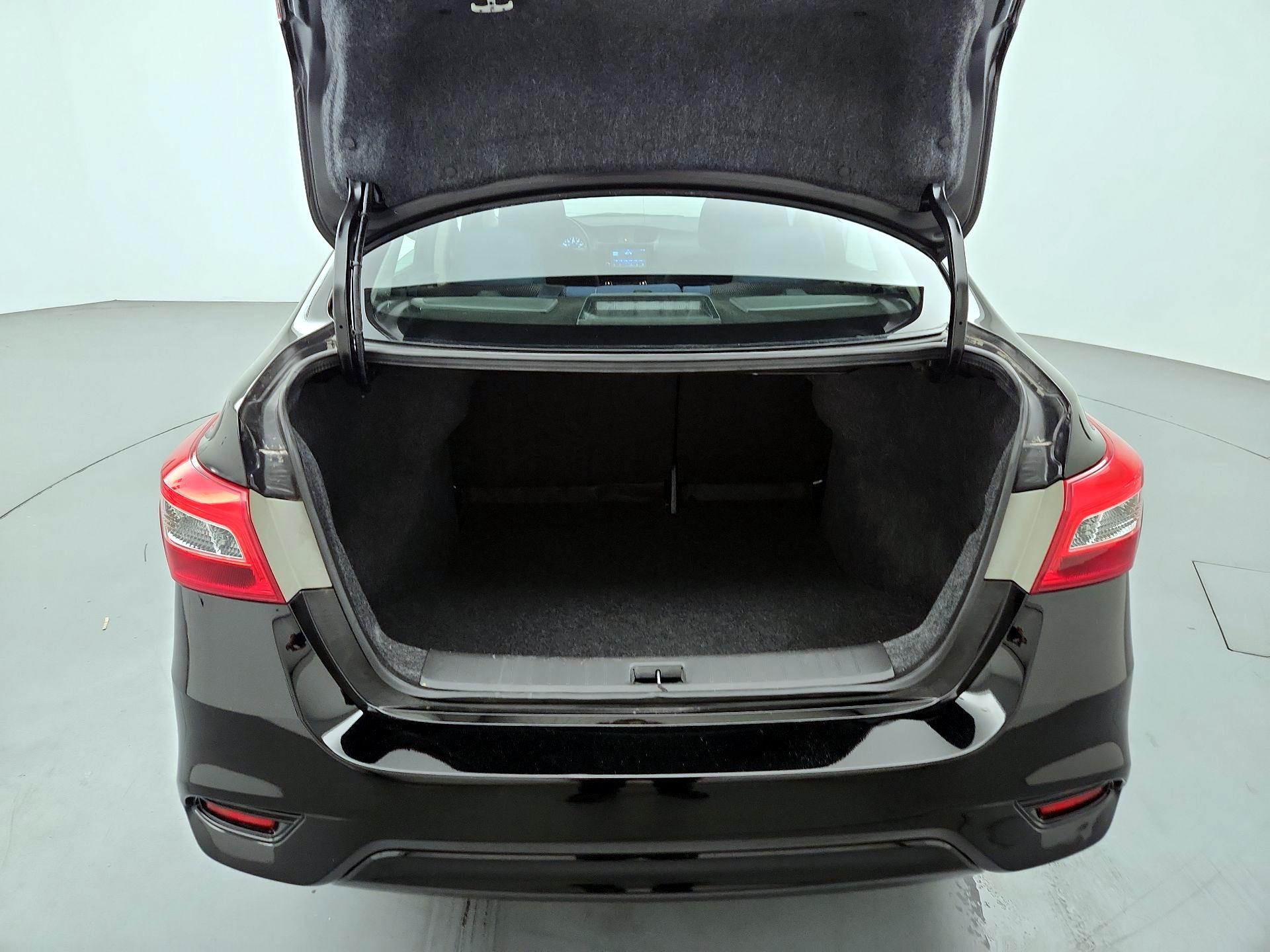 Thumbnail: 2019 Nissan Sentra - 20