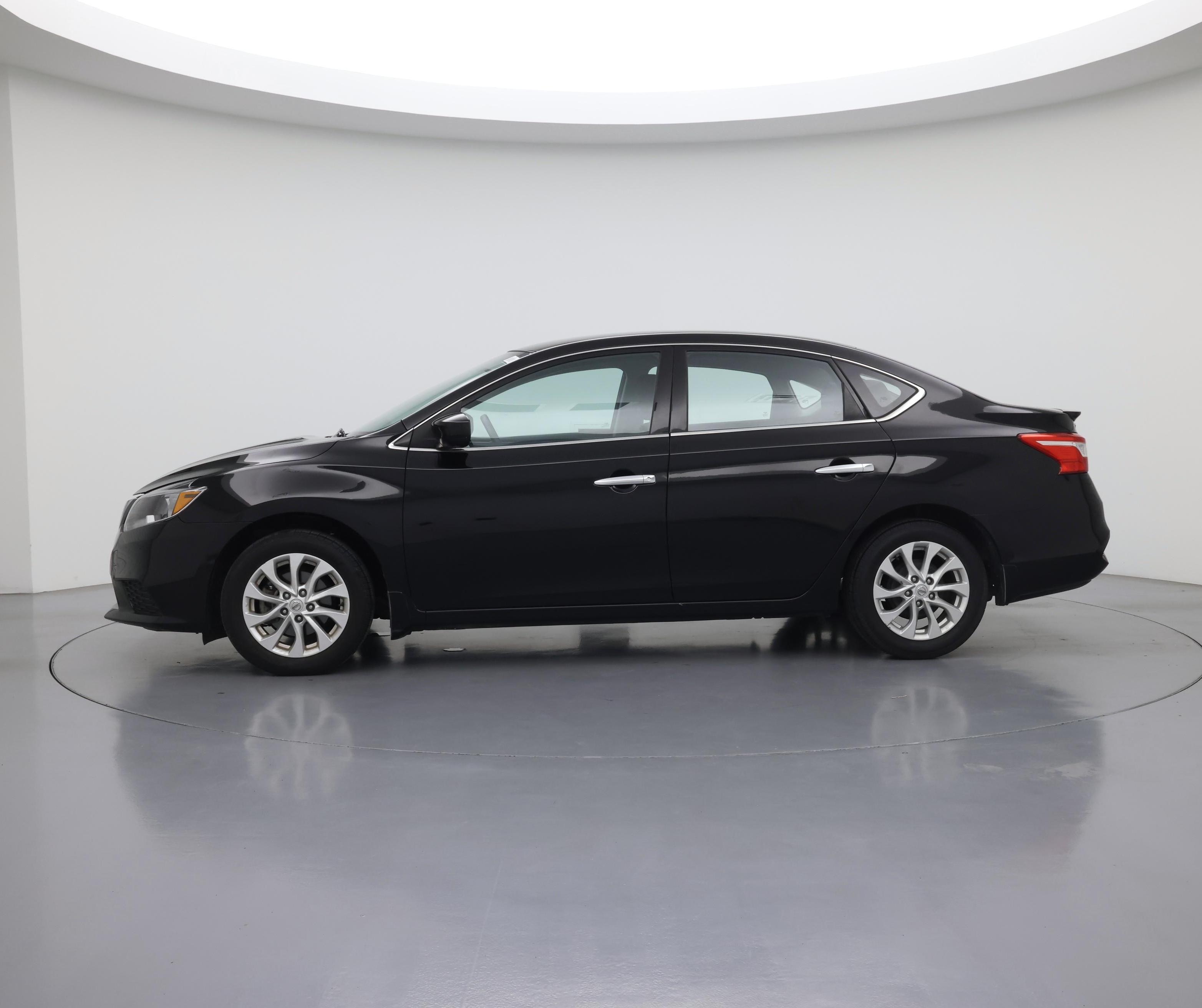 Thumbnail: 2019 Nissan Sentra - 3