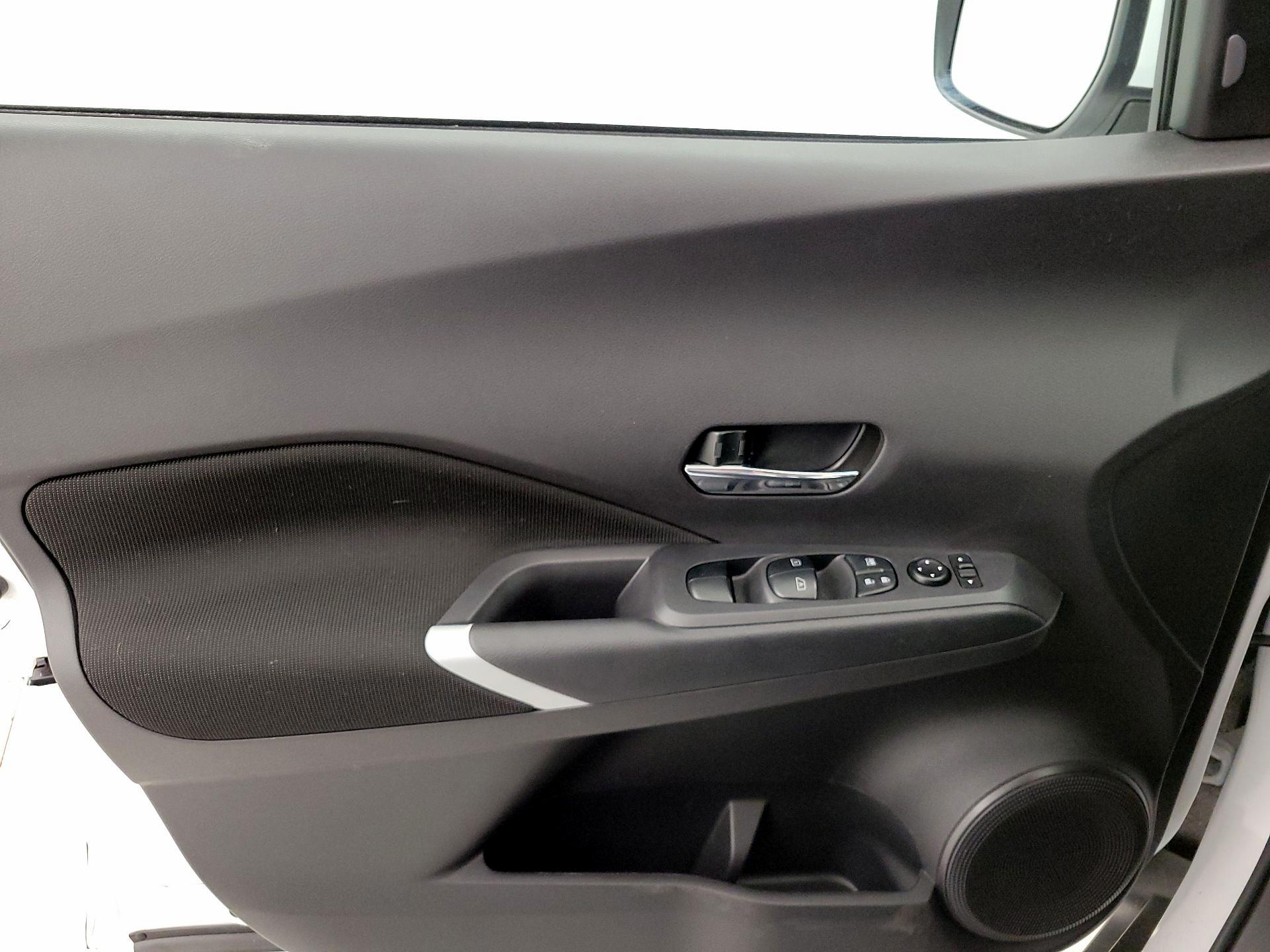 Thumbnail: 2024 Nissan Kicks - 12