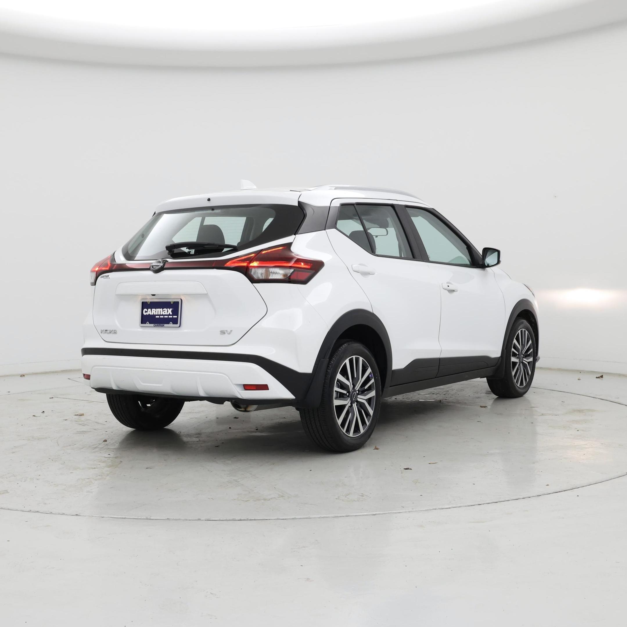 Thumbnail: 2024 Nissan Kicks - 8